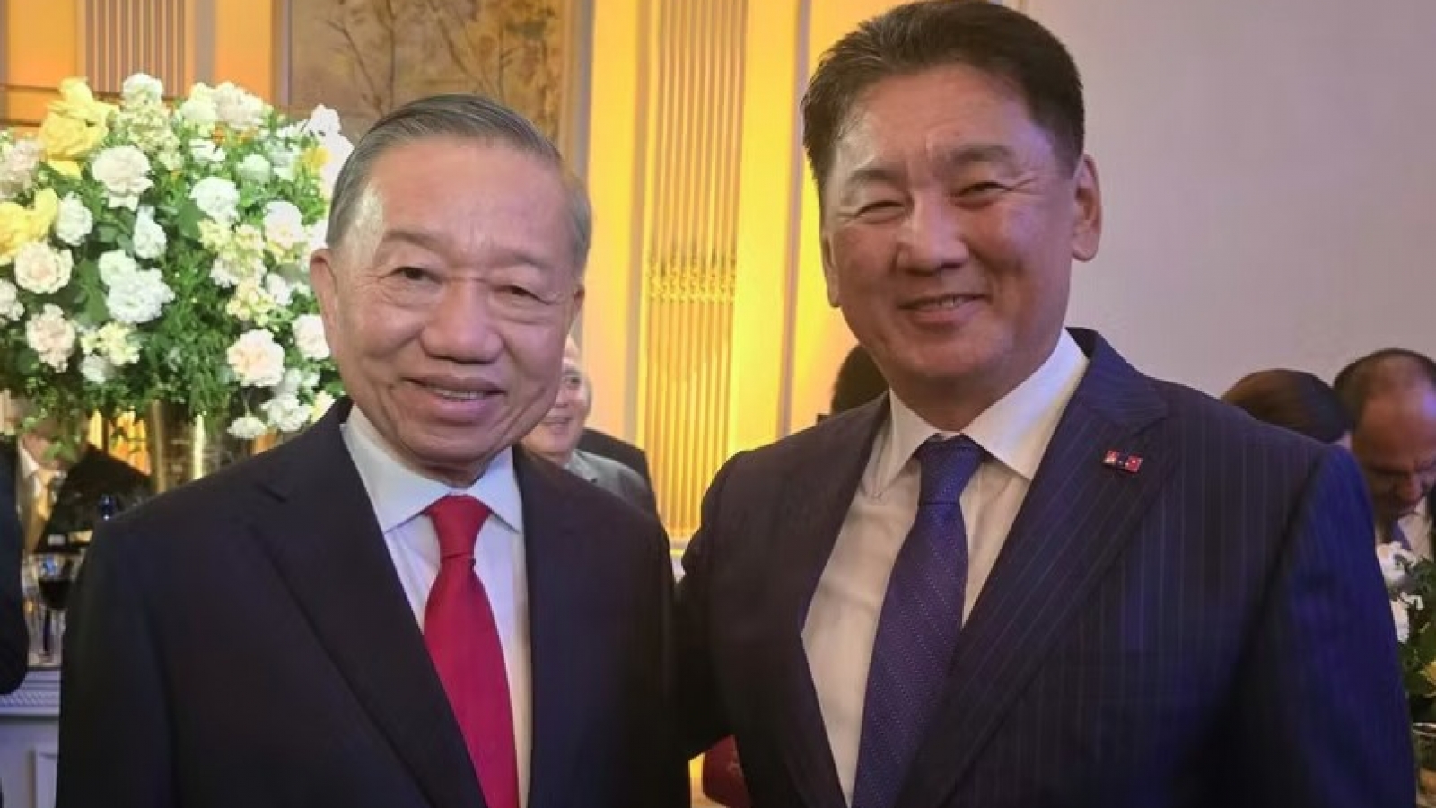 Top leaders of Vietnam and Mongolia meet on sidelines of UNGA 81