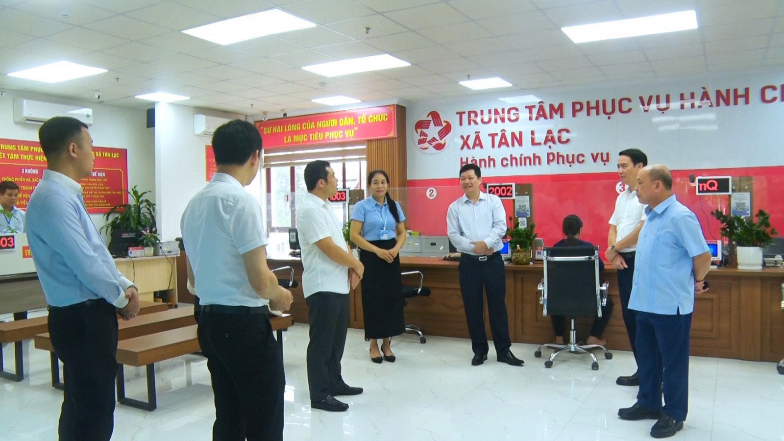 Từ “xã mới” đến cách làm mới ở Tân Lạc: Gần dân hơn từ những việc cụ thể