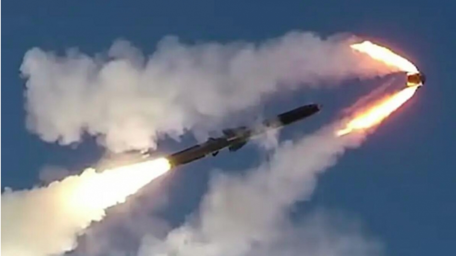 Tên lửa 800 km của Nga sắp xung trận, Ukraine lo “đòn khó đỡ”
