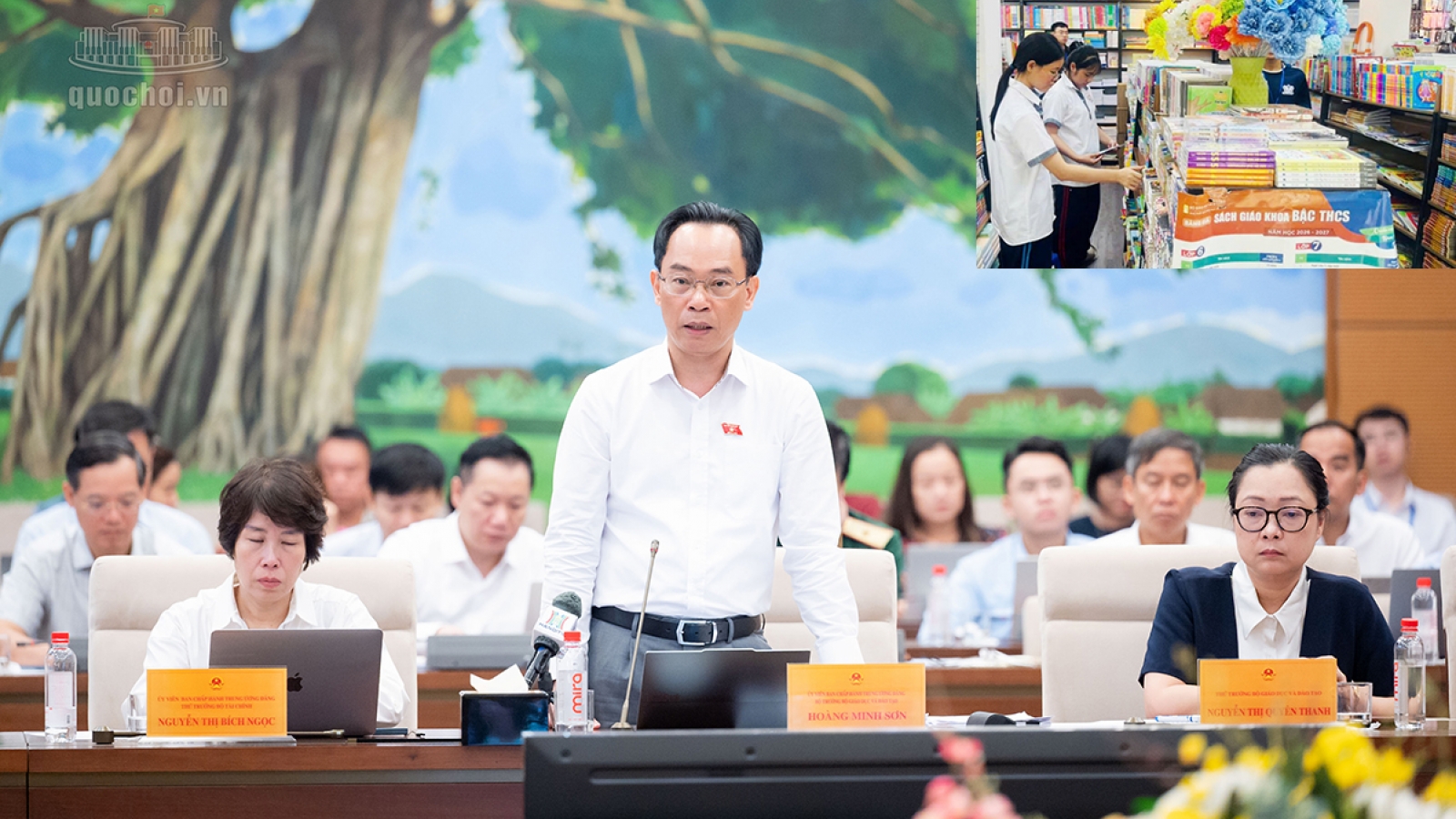 Education Minister vows no textbook shortages next school year