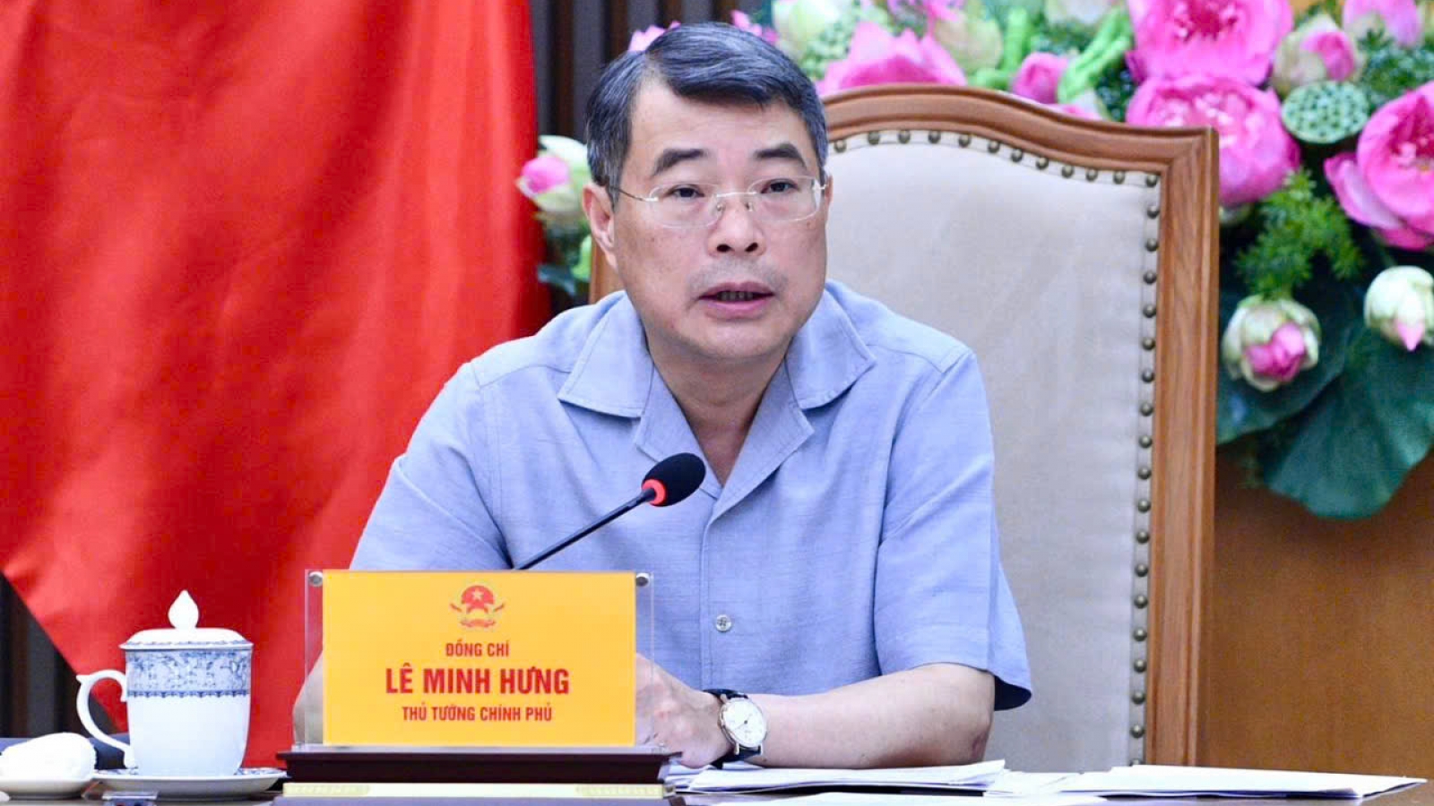 Thủ tướng làm việc với Bộ Xây dựng và các bộ, ngành về các dự án trọng điểm
