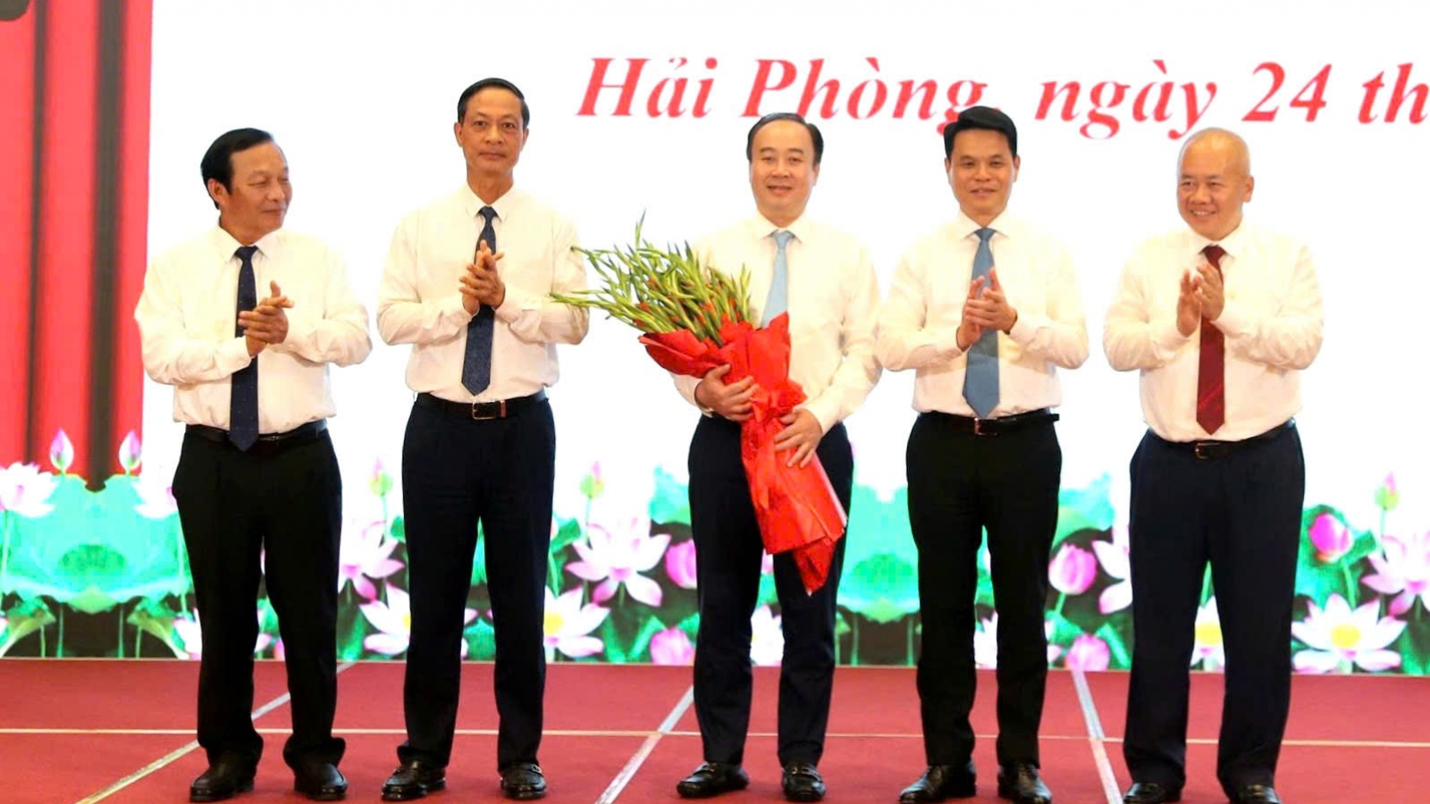 Công bố quyết định của Bộ Chính trị, Ban Bí thư về công tác cán bộ tại Hải Phòng