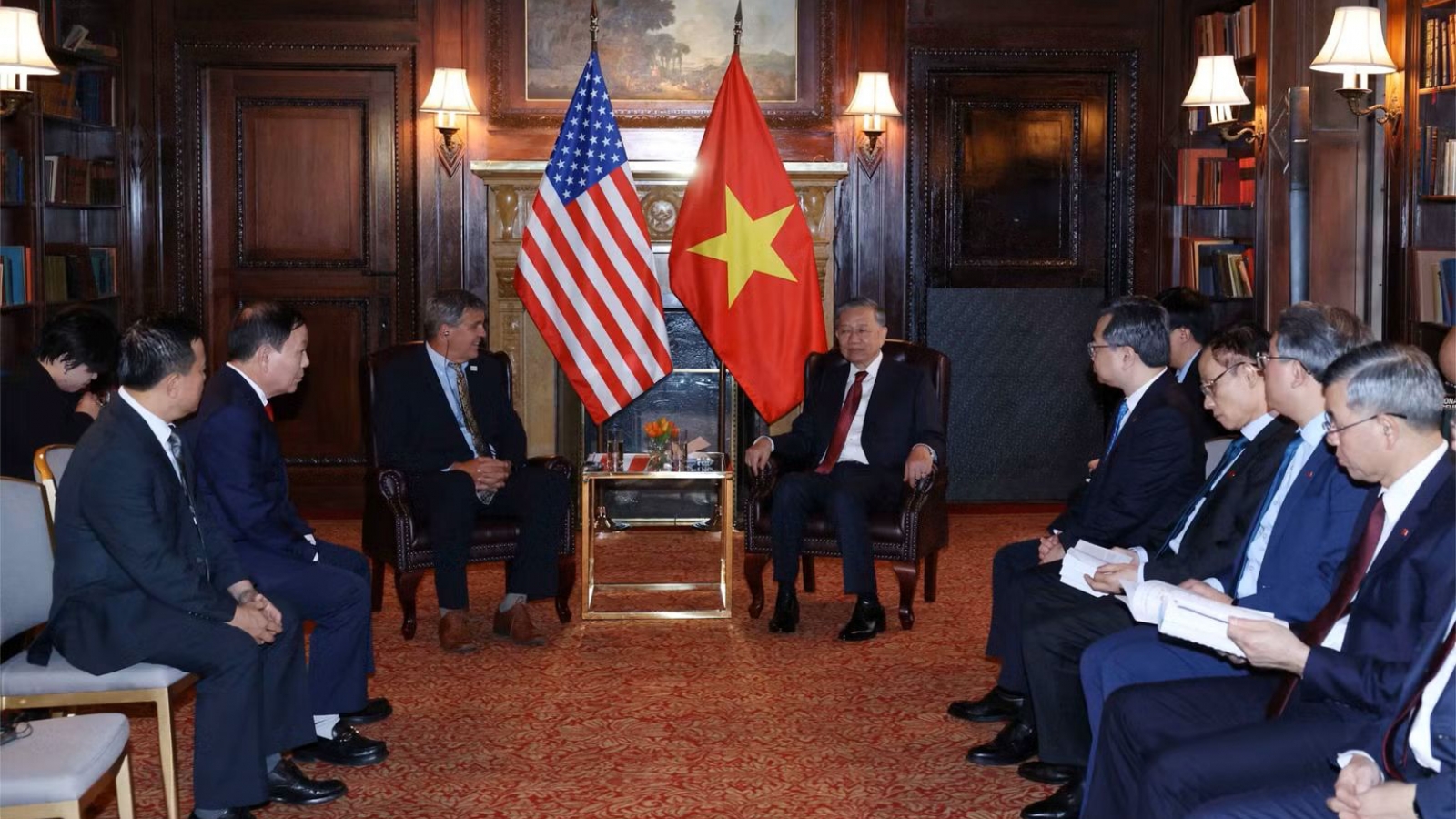 Vietnam asks USTDA to pave way for strategic projects in key development areas