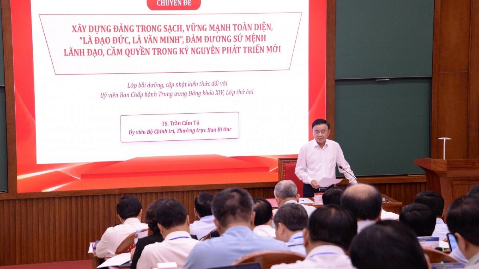 Xây dựng Đảng và hệ thống chính trị trong sạch để củng cố niềm tin của nhân dân