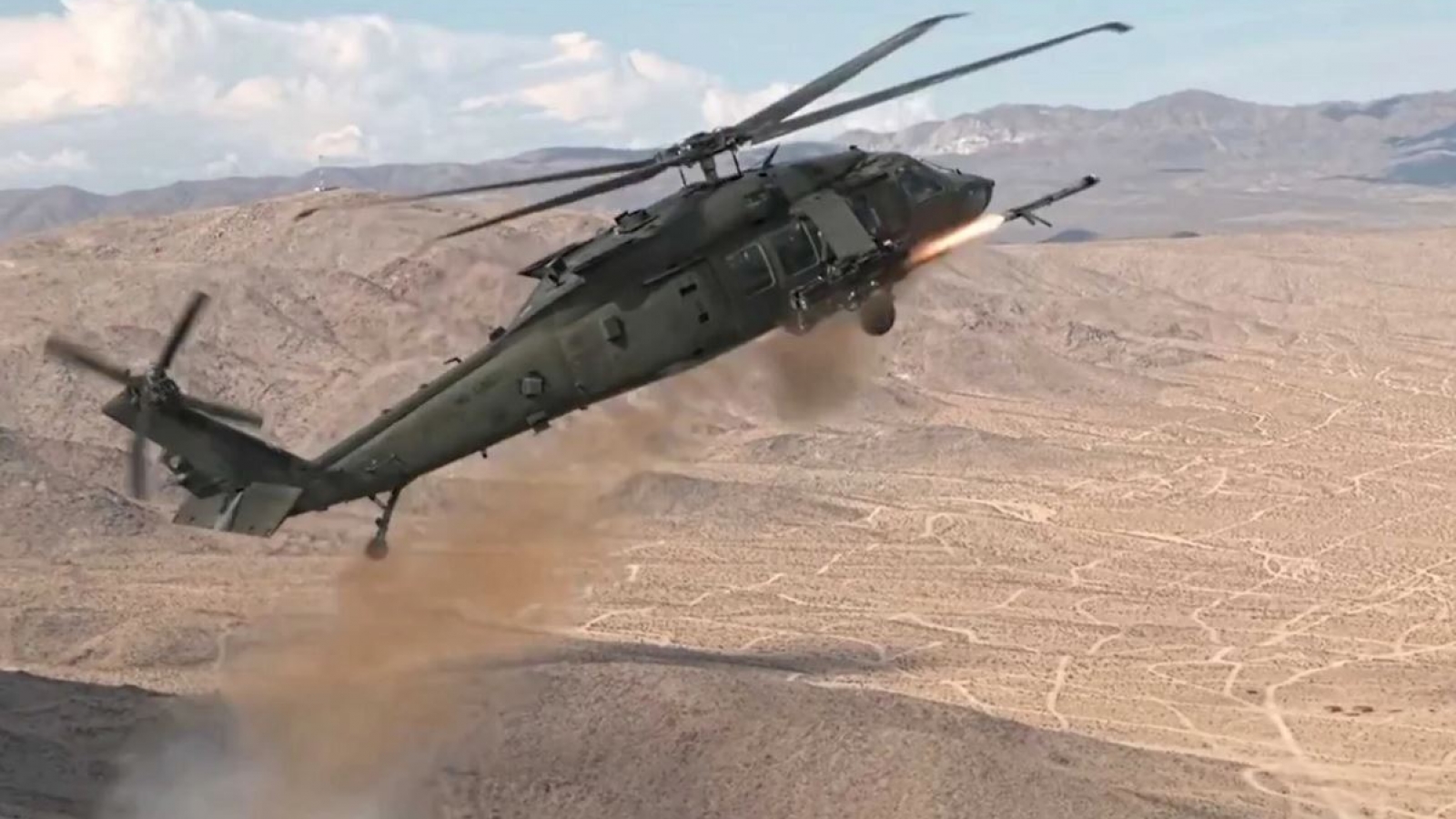 Mỹ biến Black Hawk thành “tàu mẹ”, phóng UAV săn mục tiêu từ xa