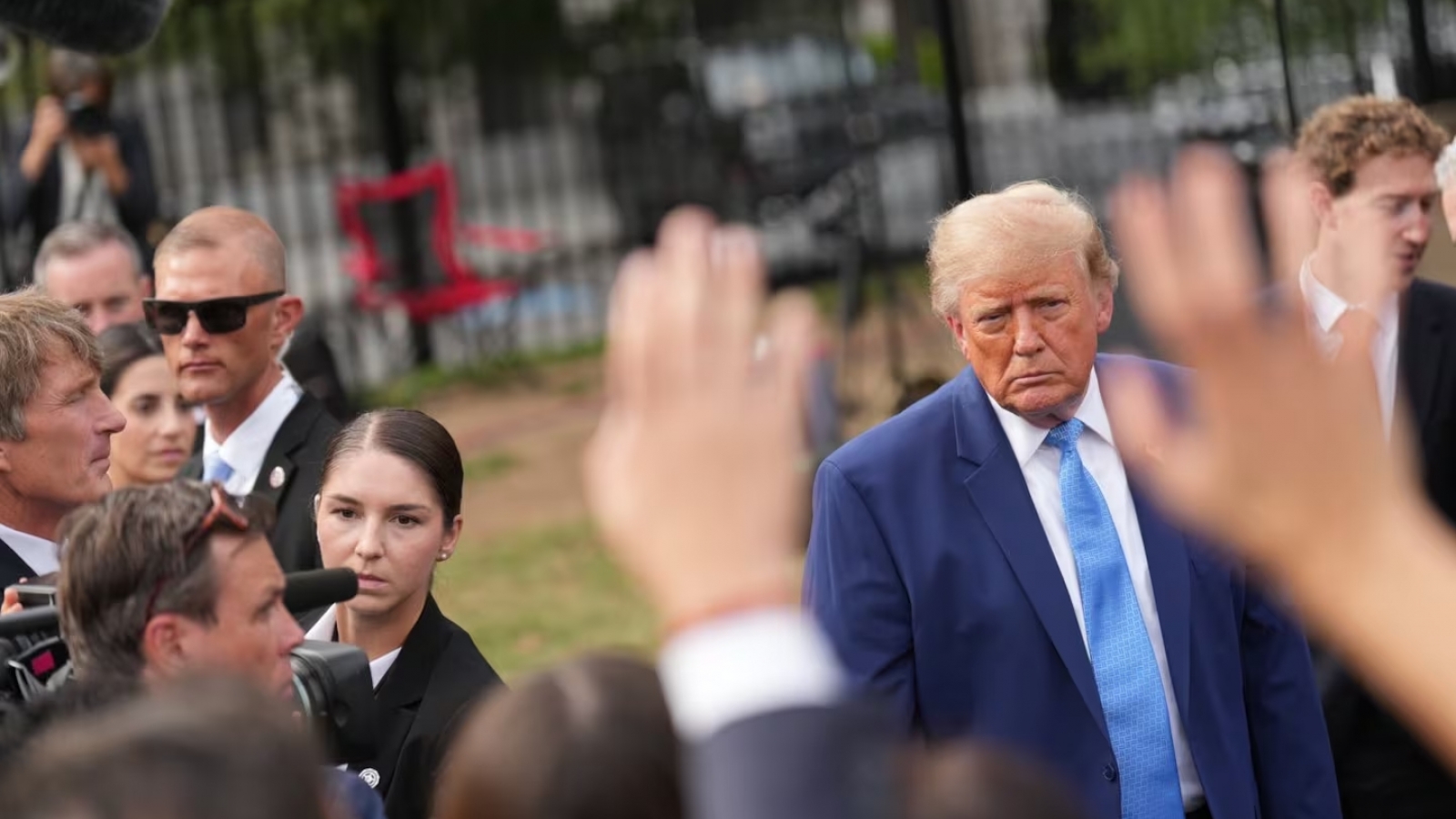 Ông Trump ký sắc lệnh đổi cách gọi trí tuệ nhân tạo thành “siêu trí tuệ”