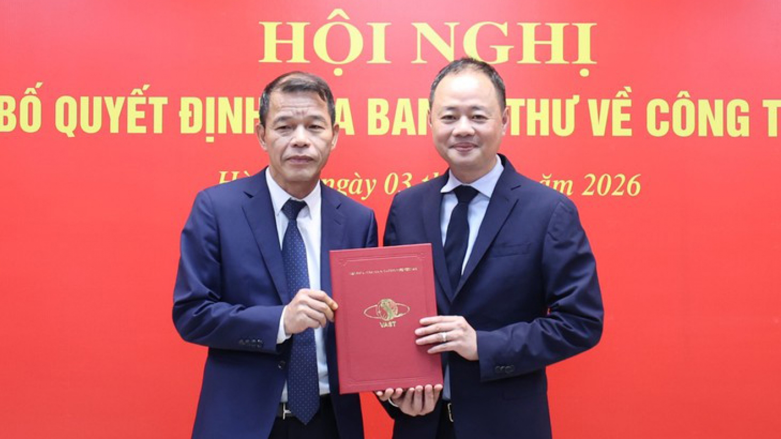 Ông Vũ Thanh Mai giữ chức Phó Chủ tịch Viện hàn lâm Khoa học và Công nghệ Việt Nam