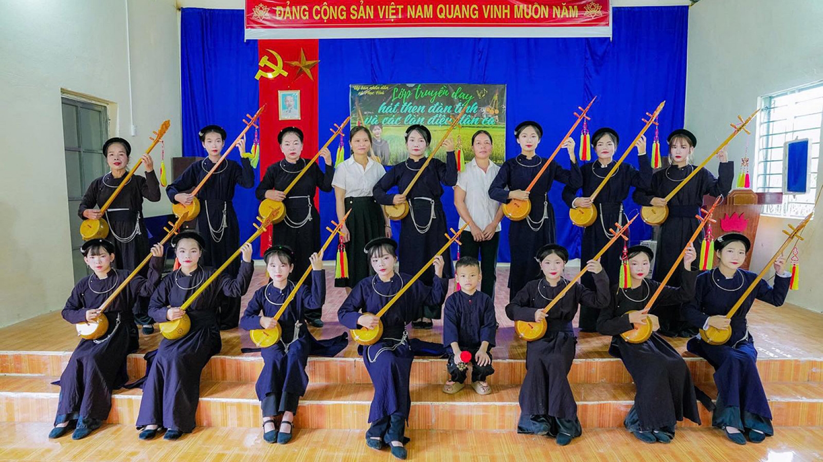 Giữ điệu Then, tiếng tính ở xóm biên giới Nà Quang