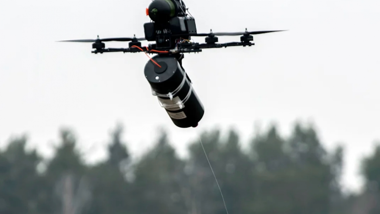 Ukraine biến UAV cáp quang thành “bẫy” phục kích