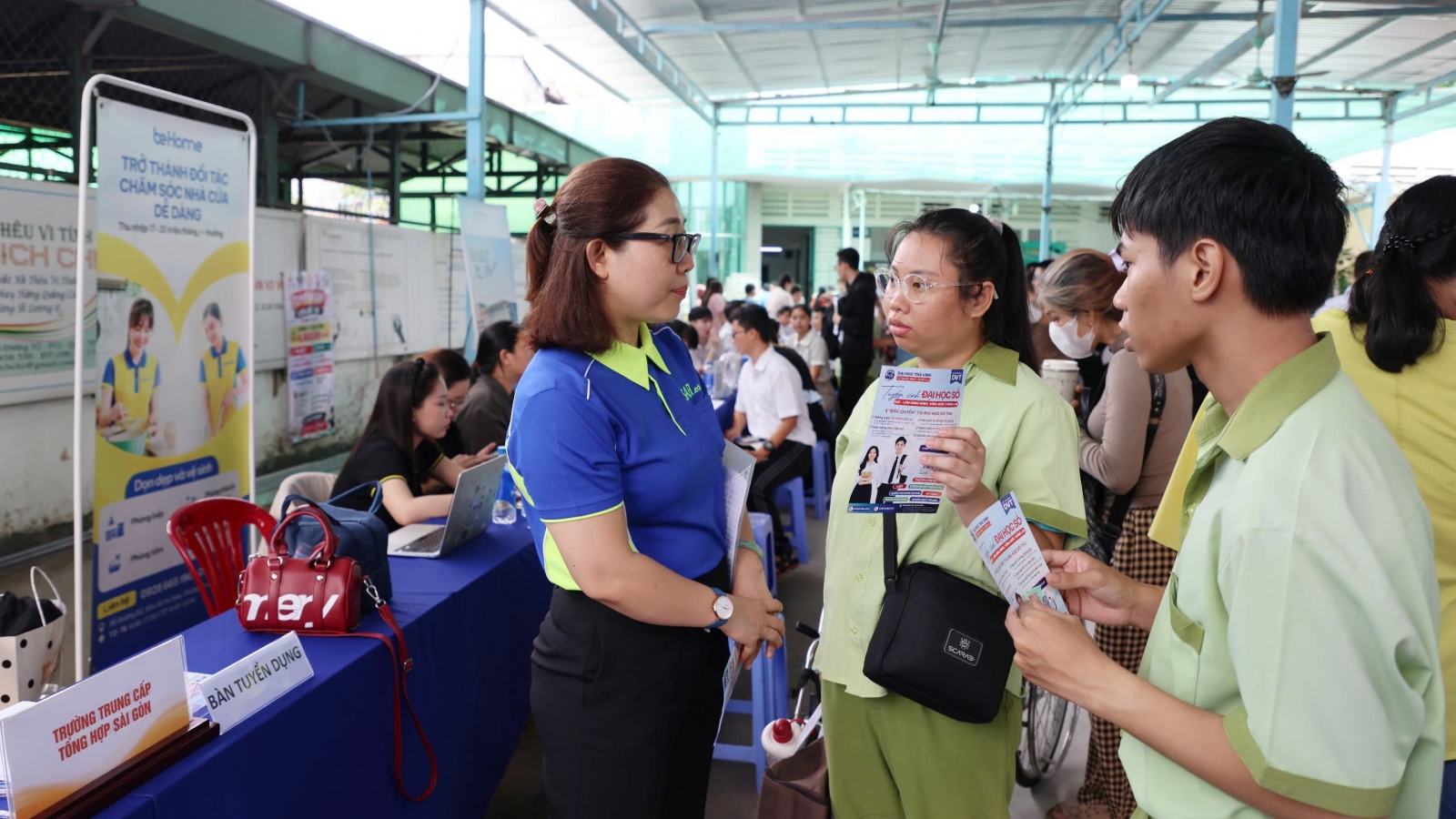 Gần 500 việc làm đang chờ, người khuyết tật cần thêm “bệ đỡ”