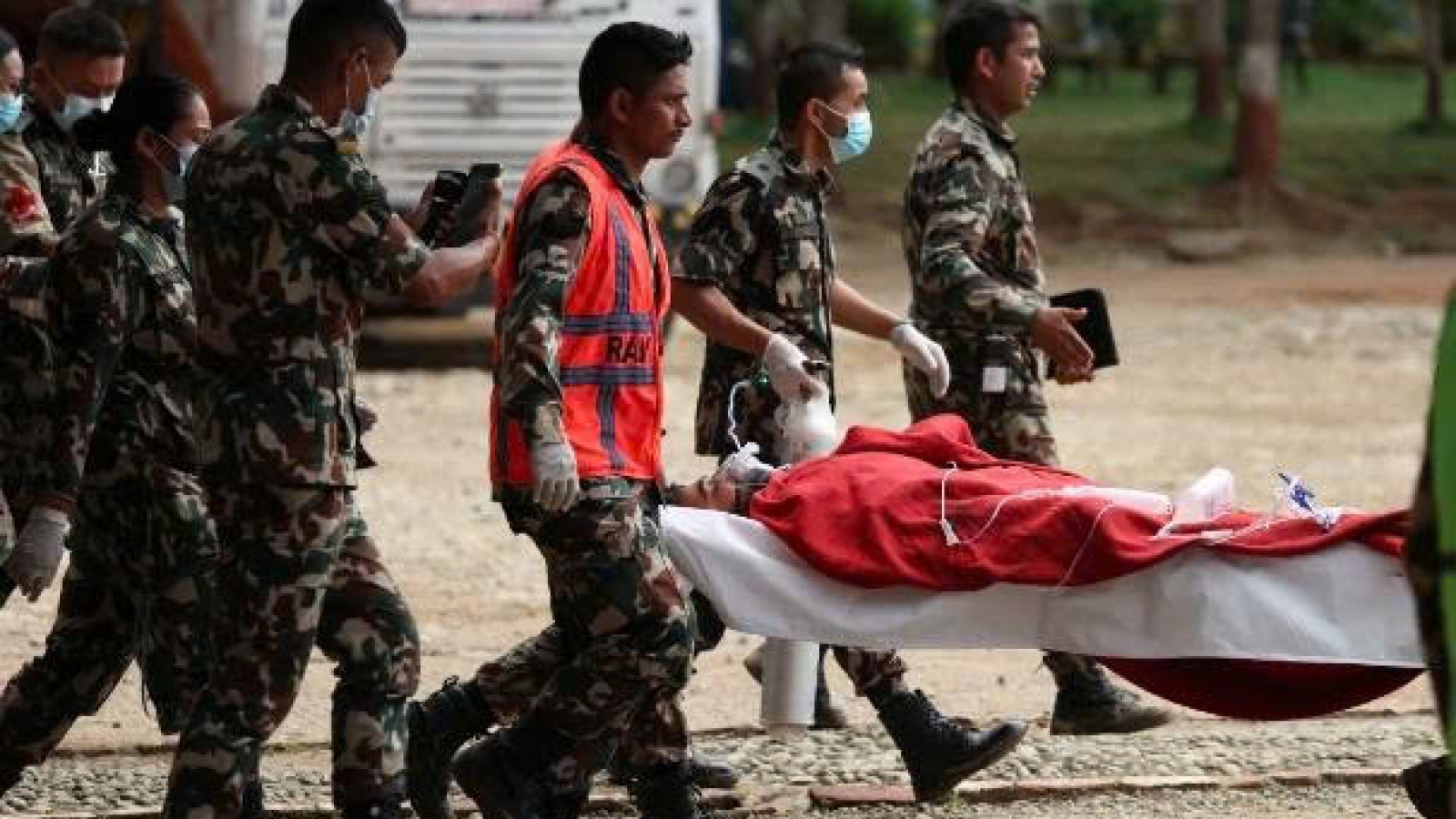 Việt Nam viện trợ nhân đạo 300.000 USD giúp Nepal khắc phục hậu quả thiên tai