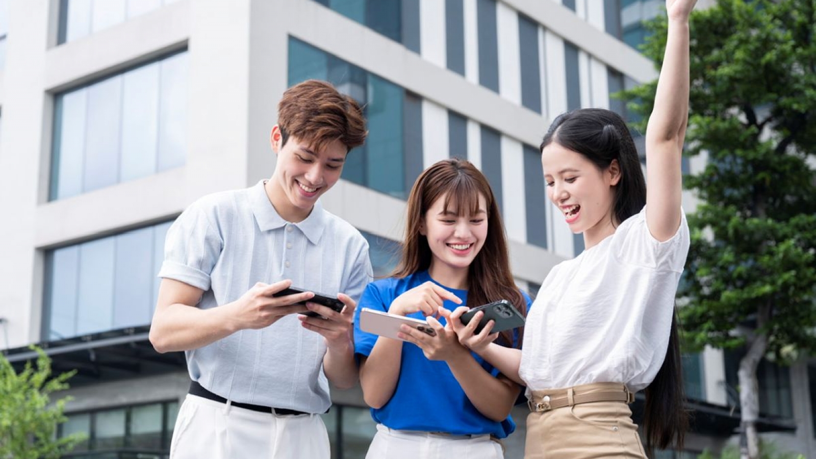 VinaPhone dành tặng giới trẻ học bổng 100 triệu đồng mùa tựu trường