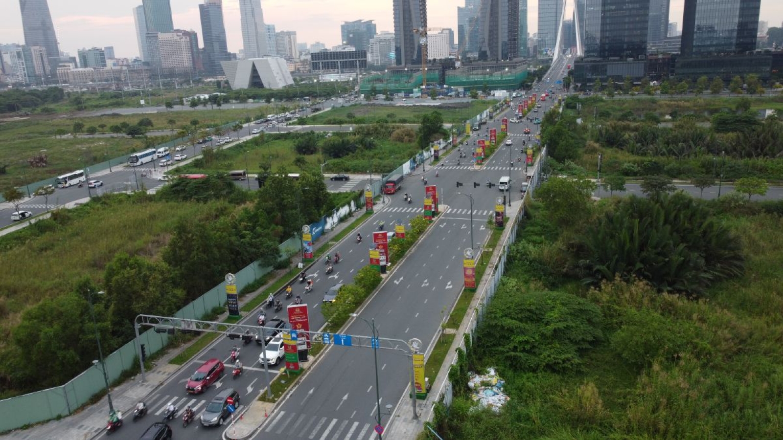 TP.HCM sẽ huy động vốn làm metro, cảng biển thông qua VIFC-HCMC