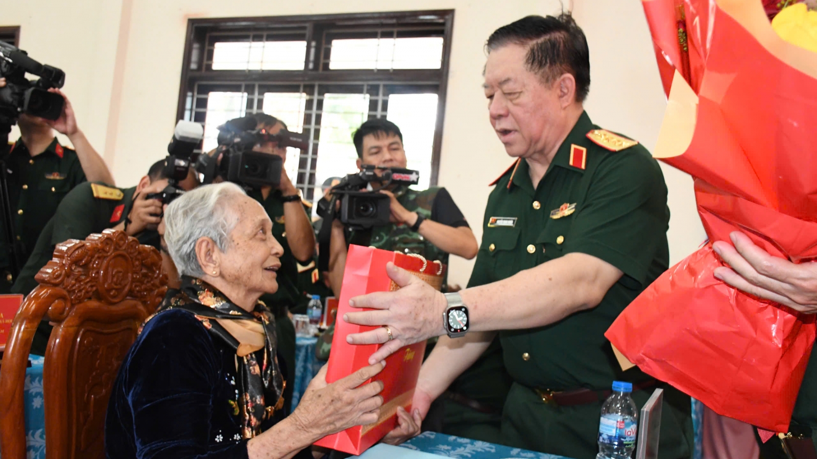 Đại tướng Nguyễn Trọng Nghĩa dự kỷ niệm 80 năm Chiến khu 8