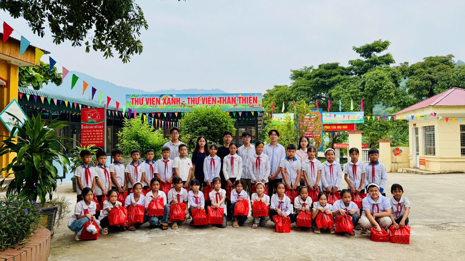 Từ một thư viện thiếu sách đến khát vọng nối dài văn hóa đọc