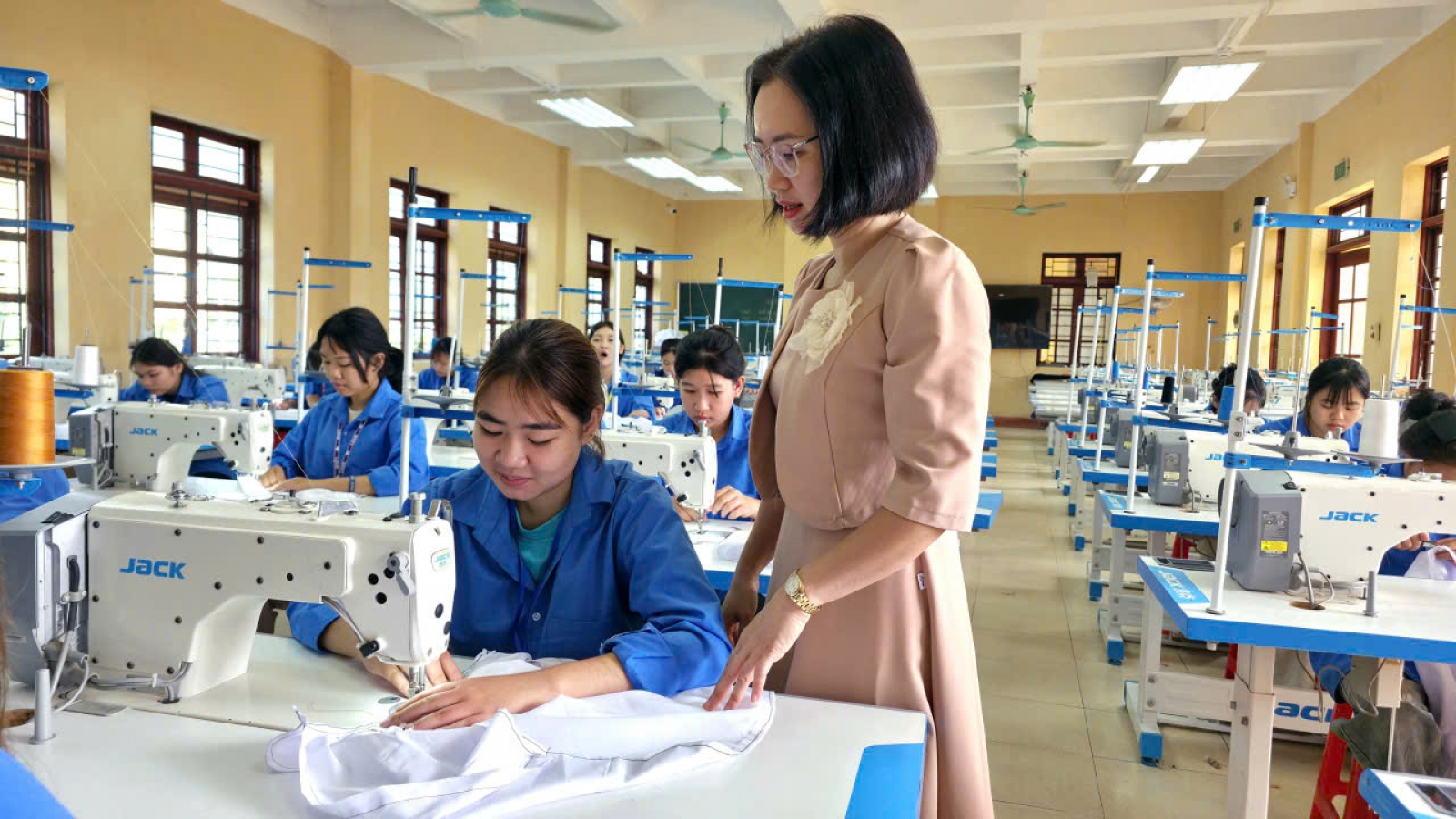 Thanh Hóa: Đầu tư giáo dục vùng cao, tạo sinh kế giảm nghèo