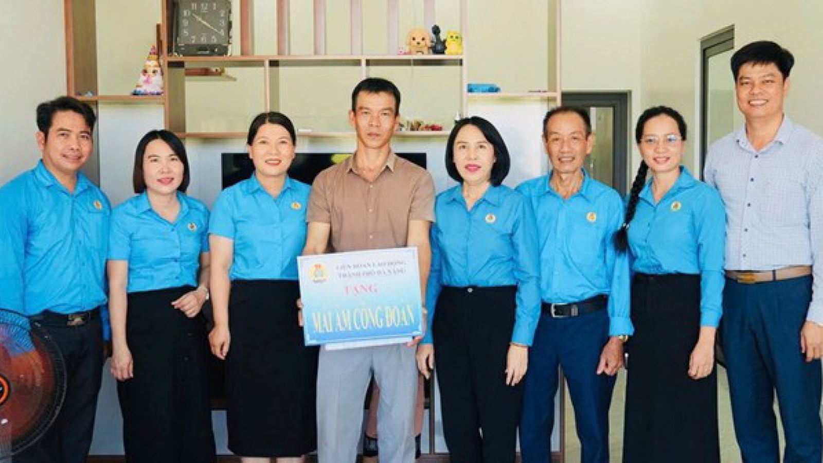 Trao “Mái ấm Công đoàn” tặng người lao động hoàn cảnh khó khăn ở Đà Nẵng