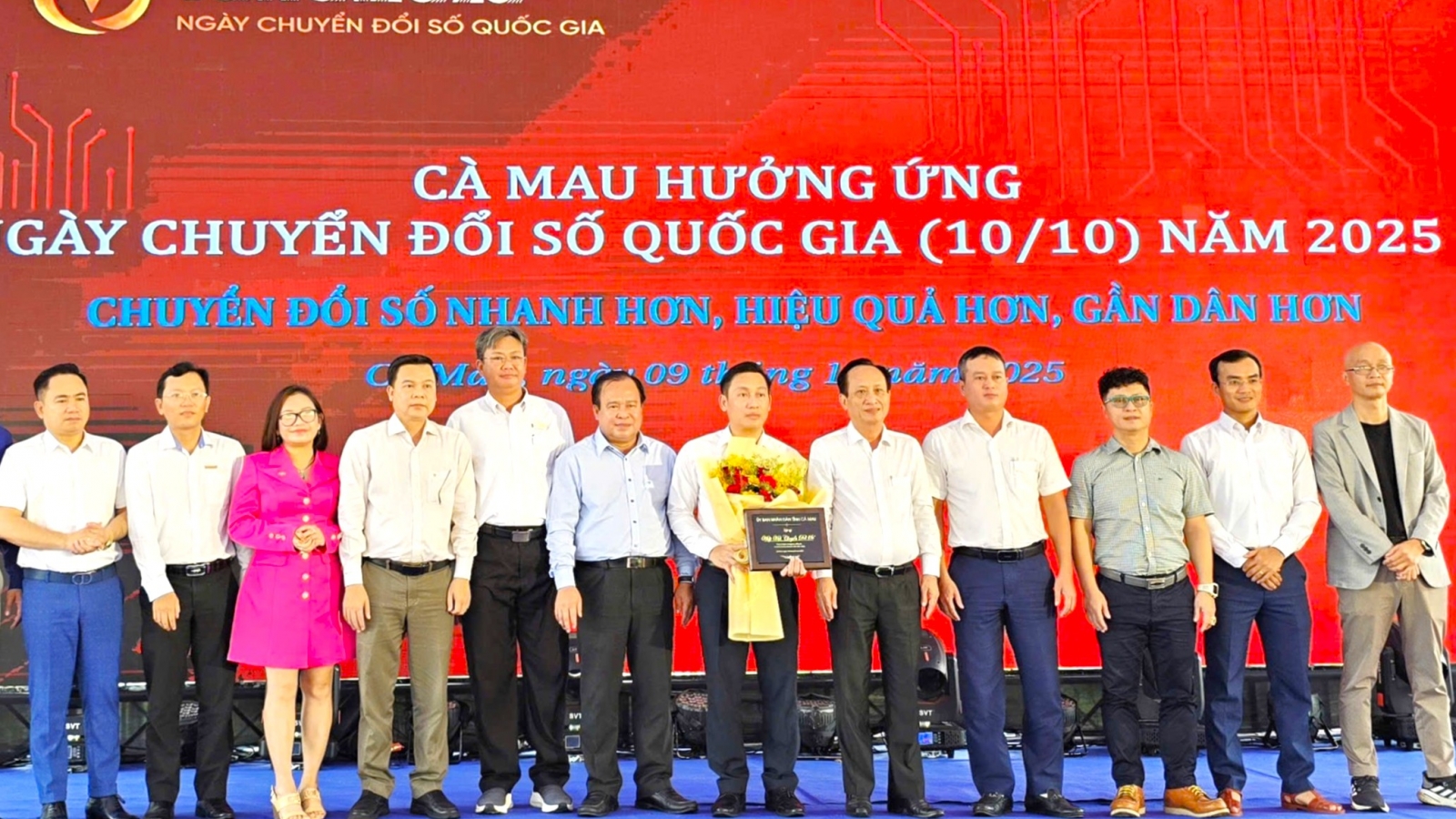 Cà Mau: Chuyển đổi số phải có sản phẩm thực chất để phục vụ người dân