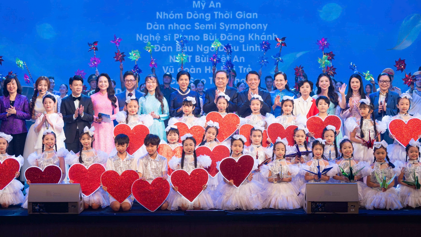 HDBank và Vikki Digital Bank nối dài “Kết nối yêu thương”