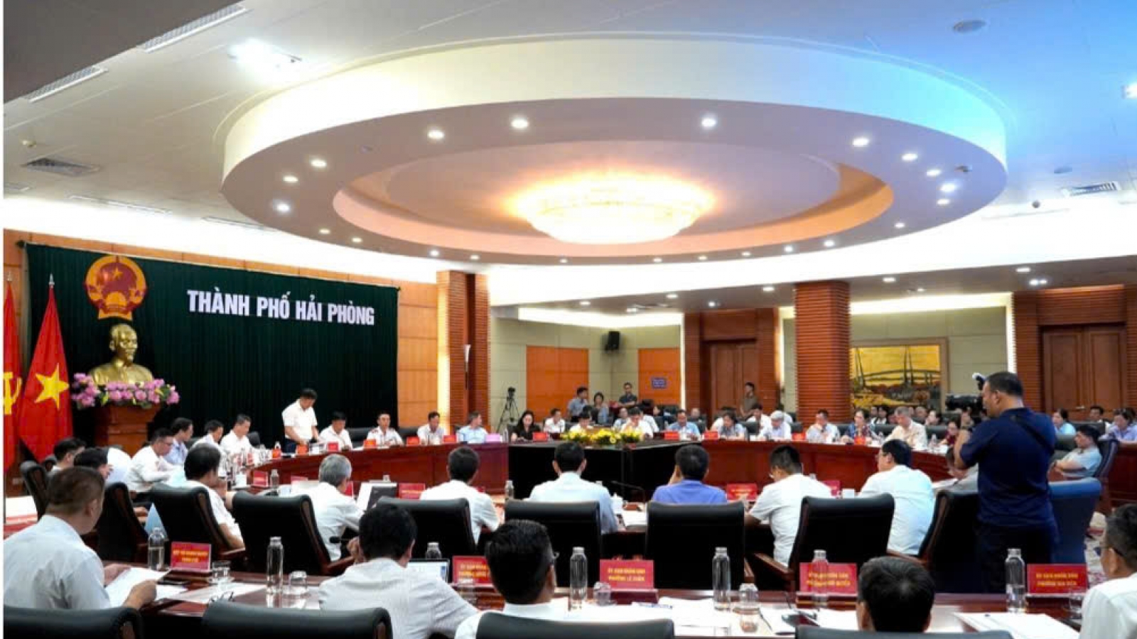 Vì sao sau đối thoại, doanh nghiệp Hải Phòng không đồng ý với thành phố?