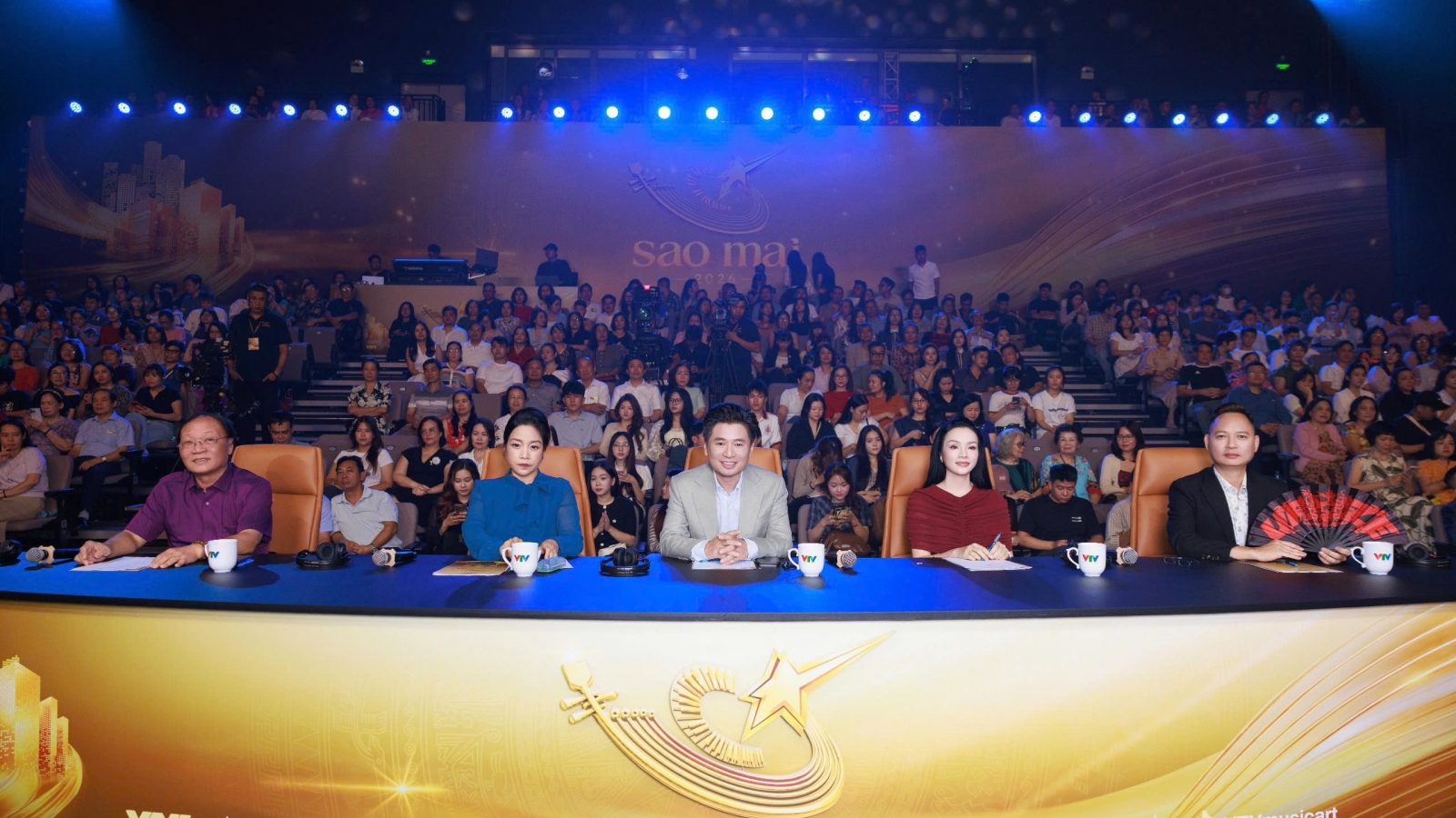 Tân Nhàn - Tấn Minh bất đồng nhận xét thí sinh Sao Mai 2026 trong liveshow 2