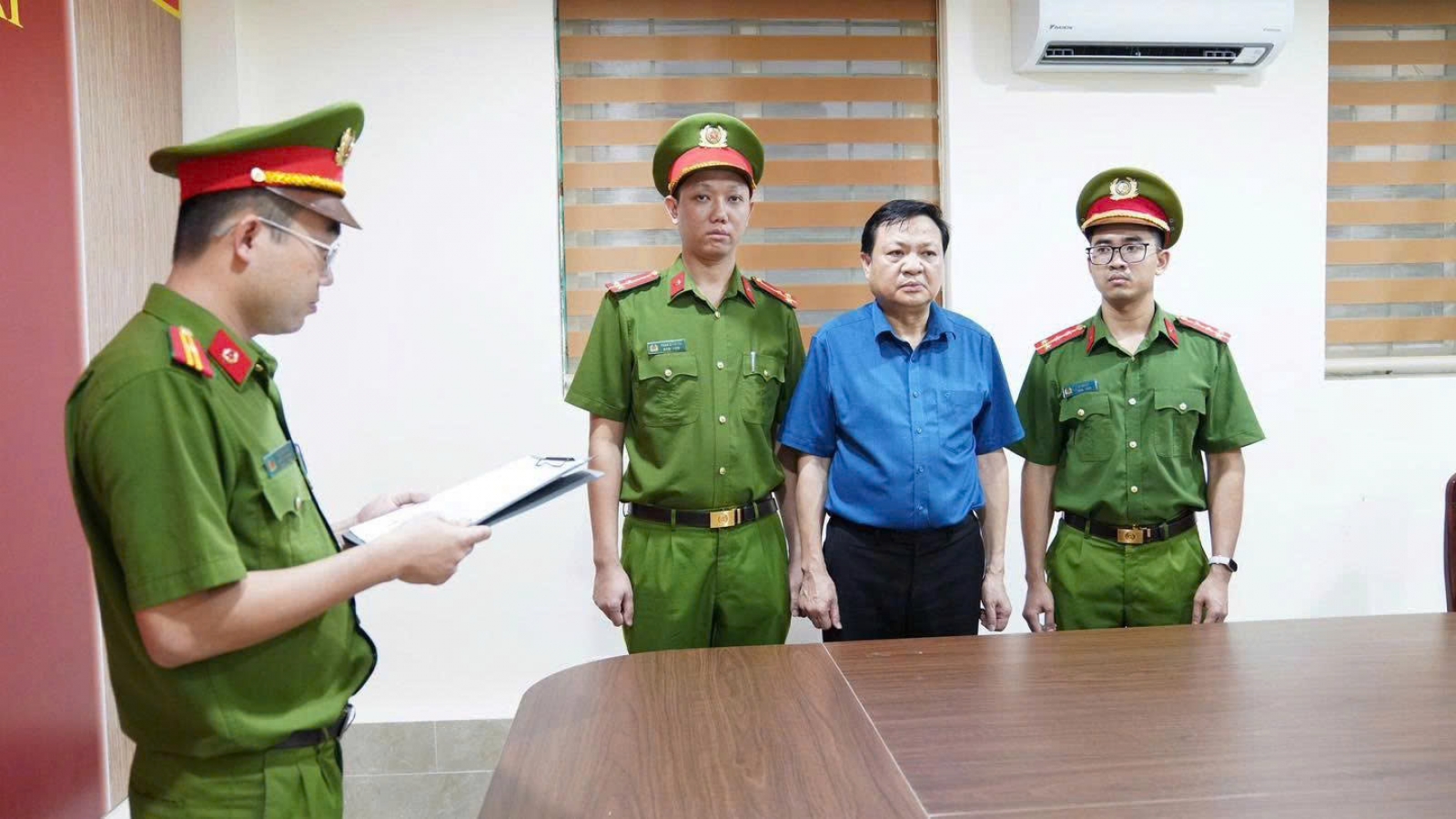 Khởi tố, bắt tạm giam Bí thư Đảng ủy và Chủ tịch UBND xã ở Phú Thọ