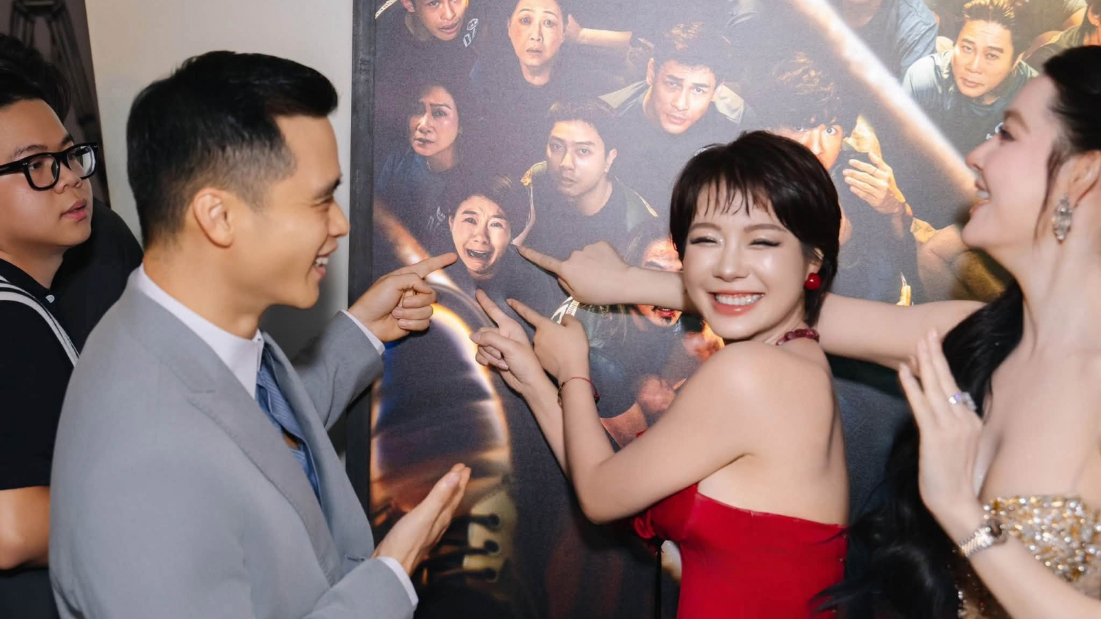 Nữ diễn viên “Trại buôn người” kể chuyện xin phép chồng để đóng cảnh nóng