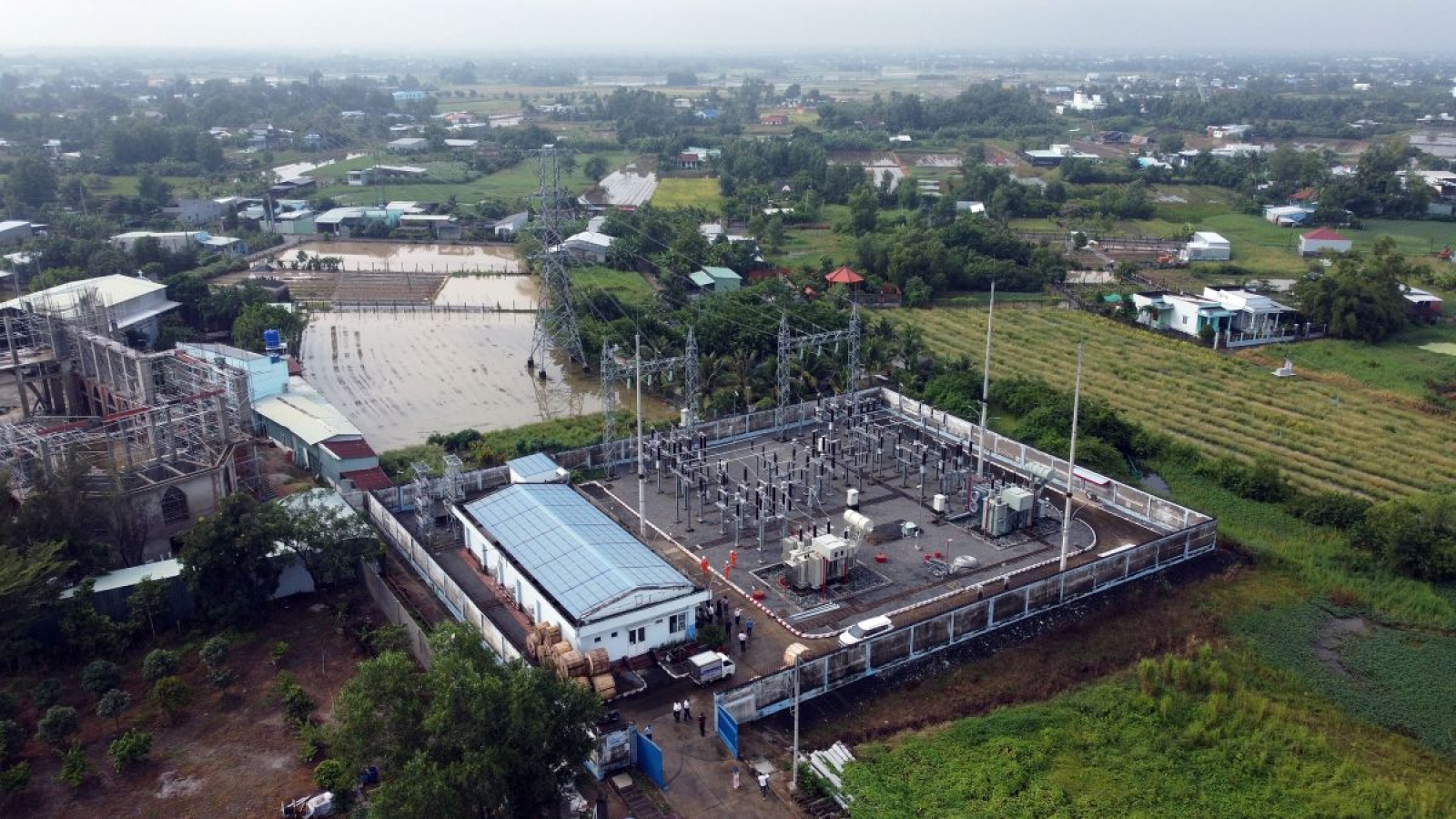 EVNSPC: Sẵn sàng hạ tầng điện thu hút đầu tư vào các khu công nghiệp