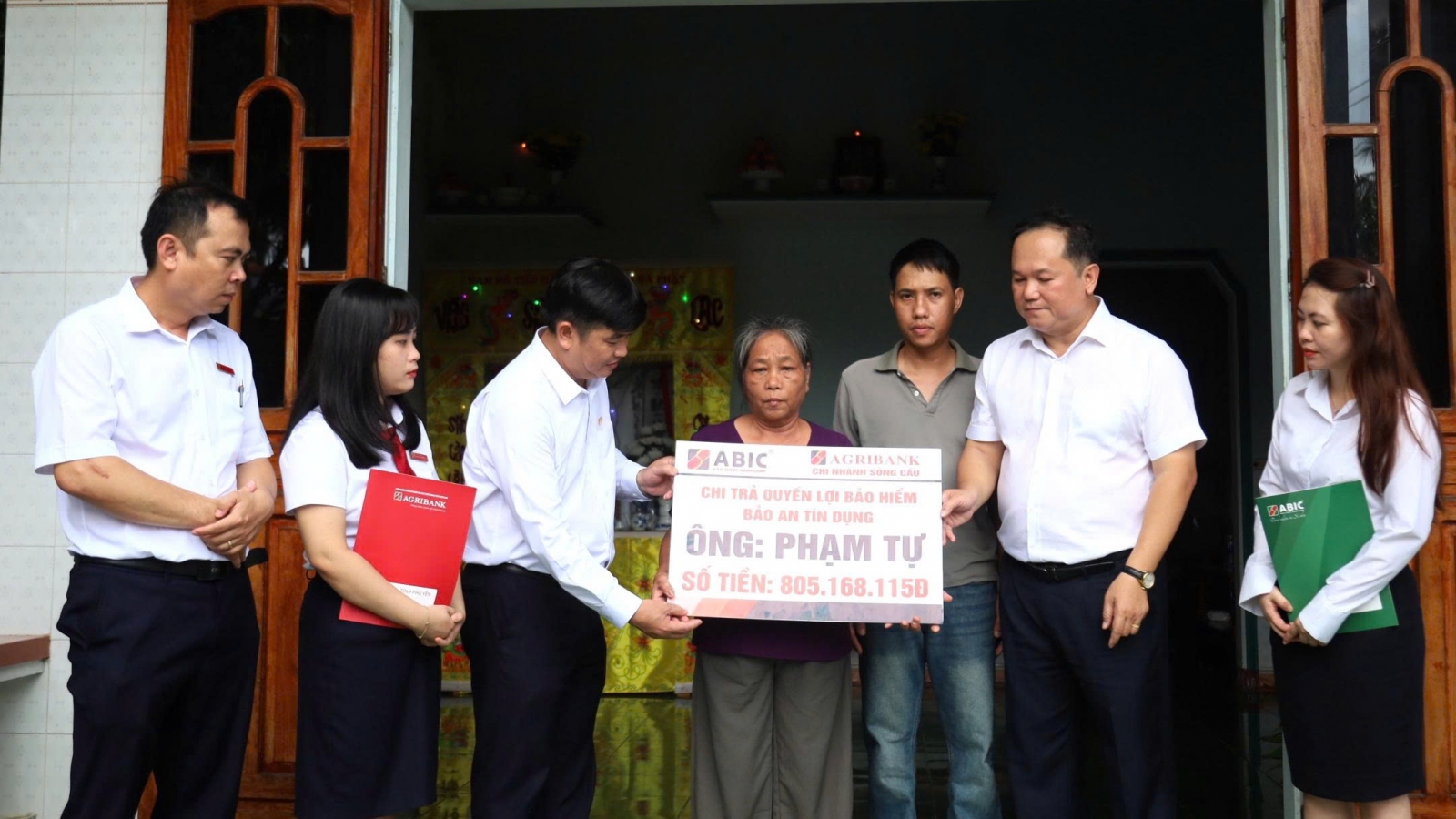 ABIC- Agribank đồng hành với khách hàng khôi phục sản xuất sau thiên tai, rủi ro