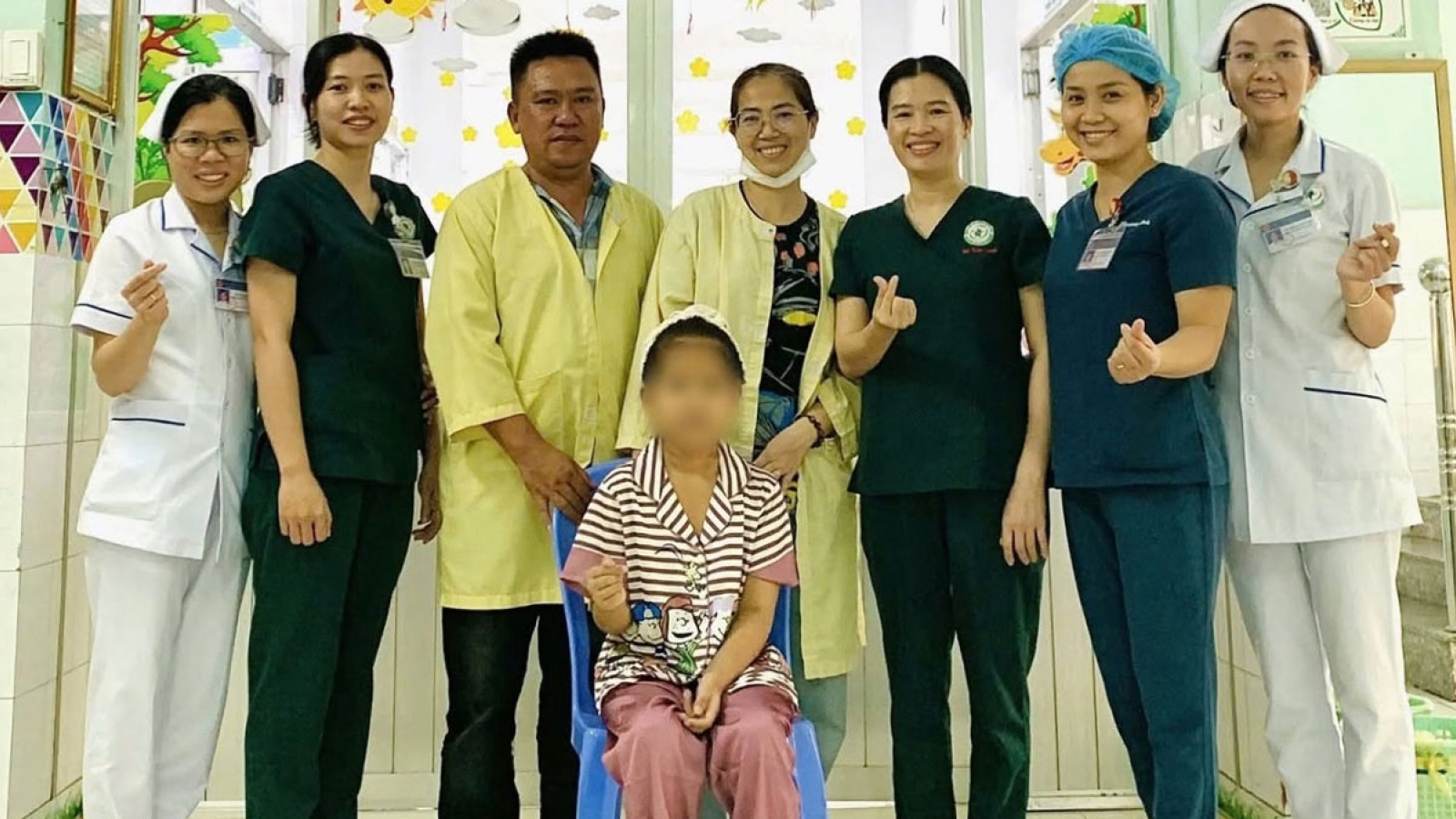 Giành sự sống cho bé gái 8 tuổi ở Đồng Nai bị sốt xuất huyết biến chứng nặng