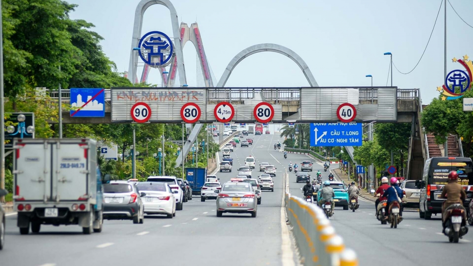 Đề xuất mới gỡ "rối" biển báo: Khi đơn vị cắm biển lắng nghe nỗi khổ của tài xế