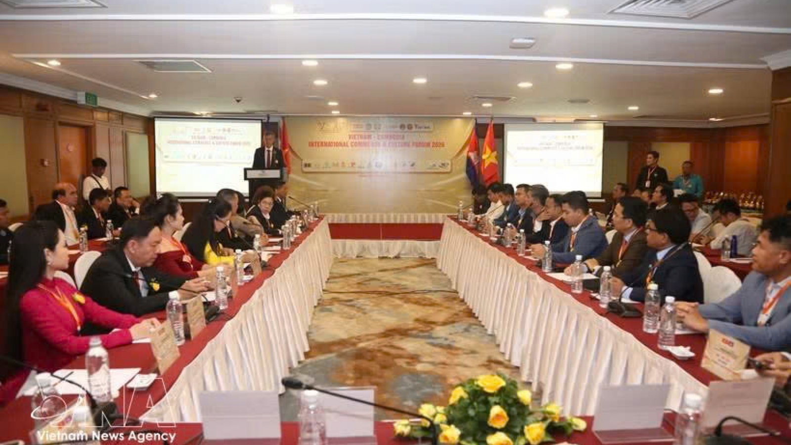 Vietnam-Cambodia Int’l Commerce & Culture Forum promotes business ties