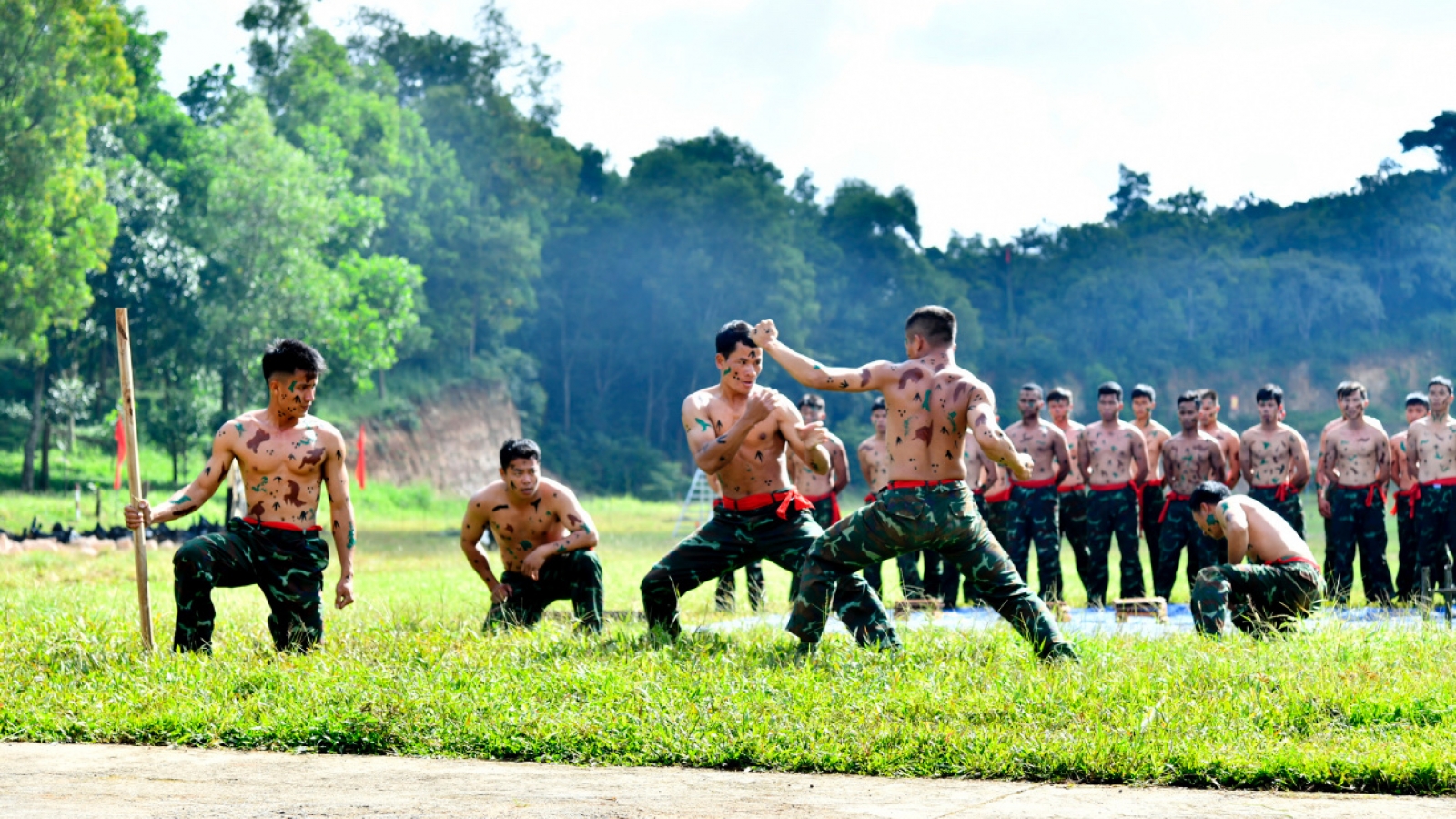 Thượng tướng Trần Việt Khoa: Lữ đoàn Đặc công bộ 198 cần nâng cao sức chiến đấu