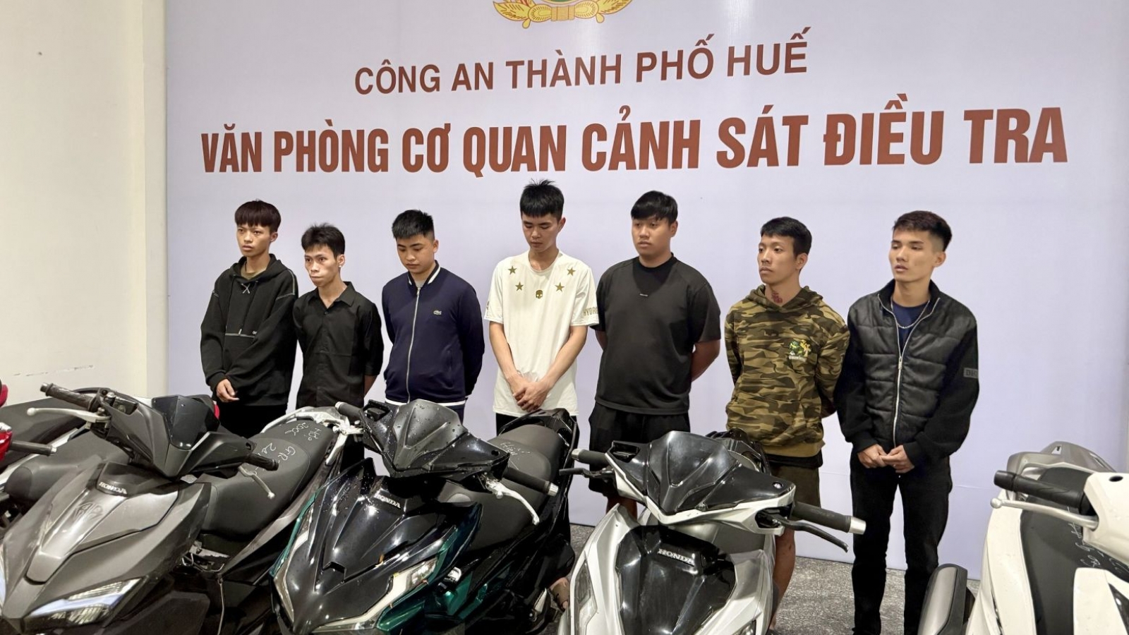 Khởi tố 15 bị can liên quan vụ gây rối trật tự công cộng ở Huế