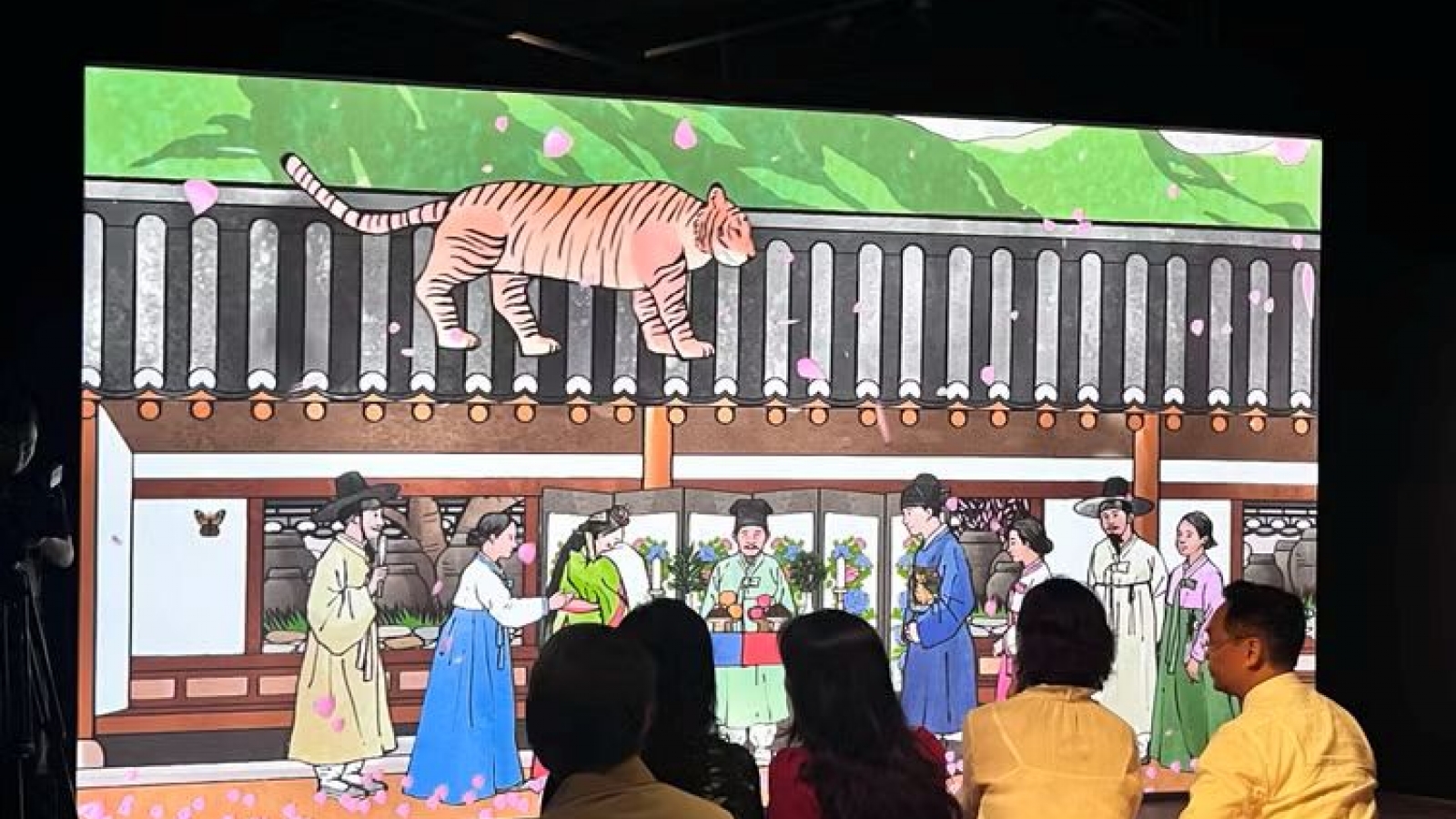 Digital art brings Korean folk paintings to life at Hanoi exhibition
