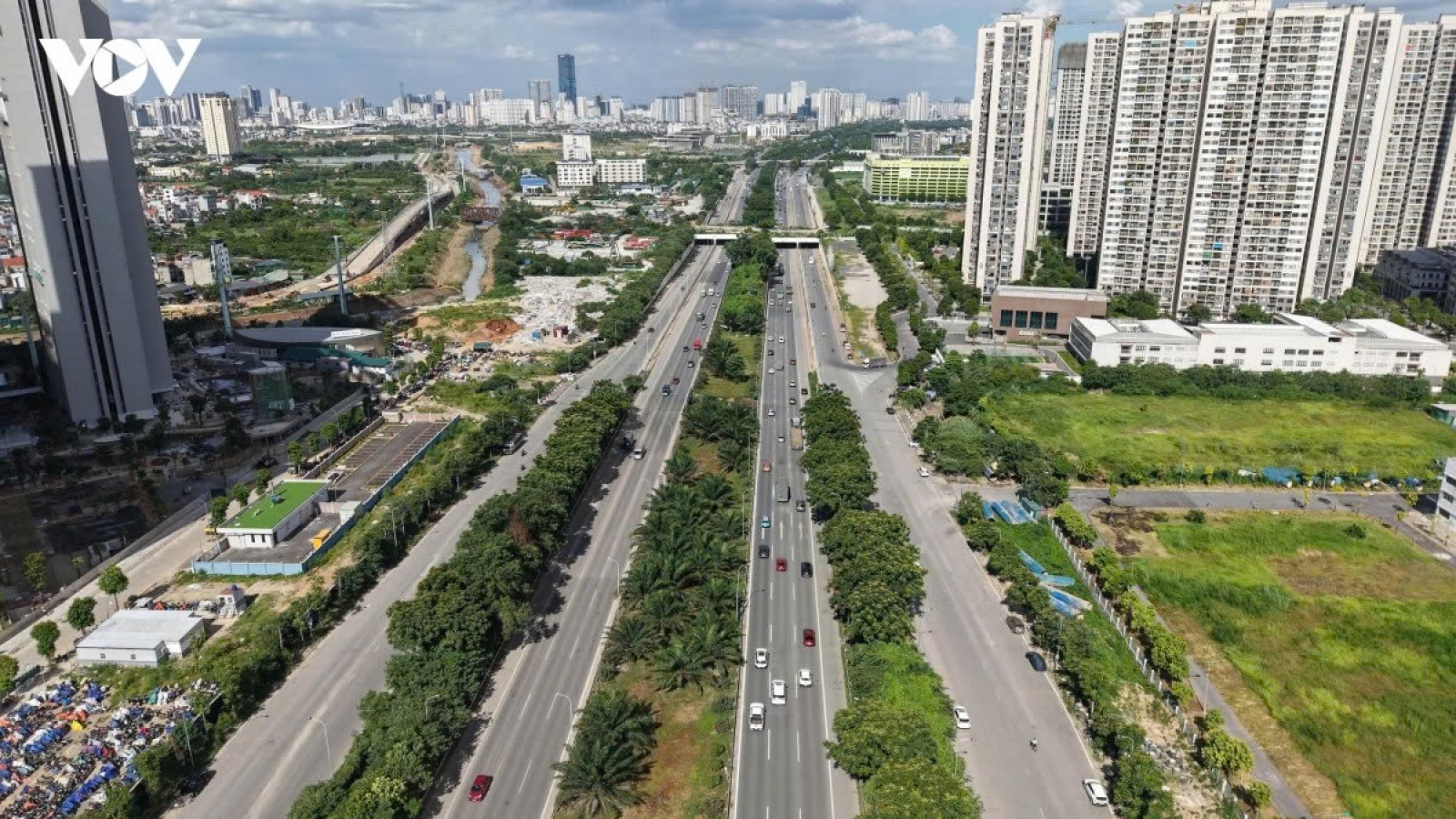 Hà Nội phân luồng giao thông trên Đại lộ Thăng Long phục vụ sửa chữa 4 cầu