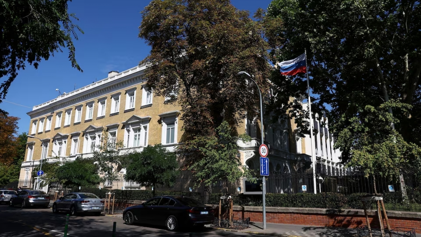 Hungary khẳng định không muốn leo thang căng thẳng ngoại giao với Nga