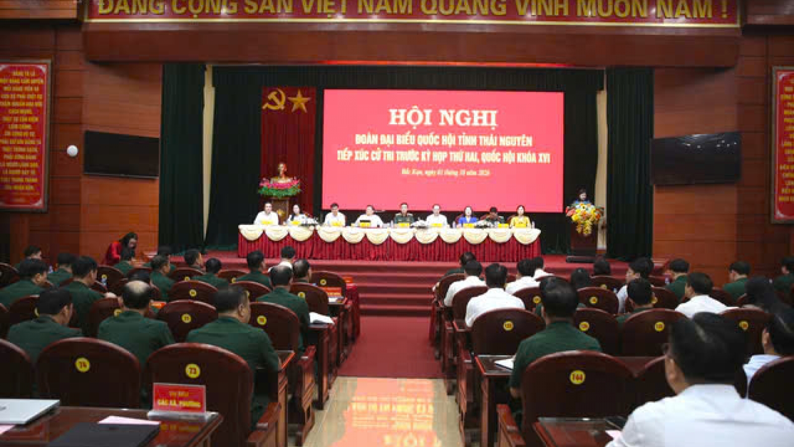 Đại tướng Phan Văn Giang tiếp xúc cử tri tỉnh Thái Nguyên