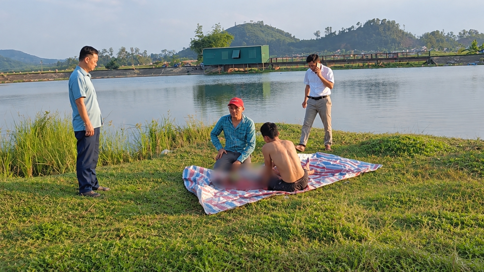 Rủ nhau đi tắm, học sinh lớp 7 ở Nghệ An đuối nước tử vong
