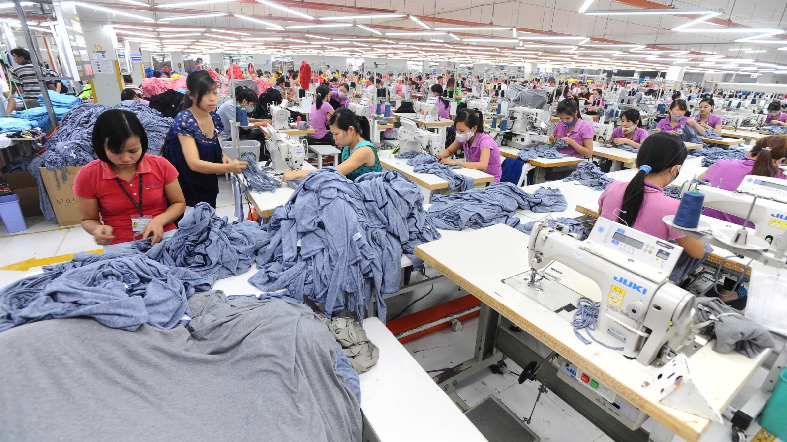 Thị trường lao động cuối năm: Doanh nghiệp thiếu người hay thiếu kỹ năng?