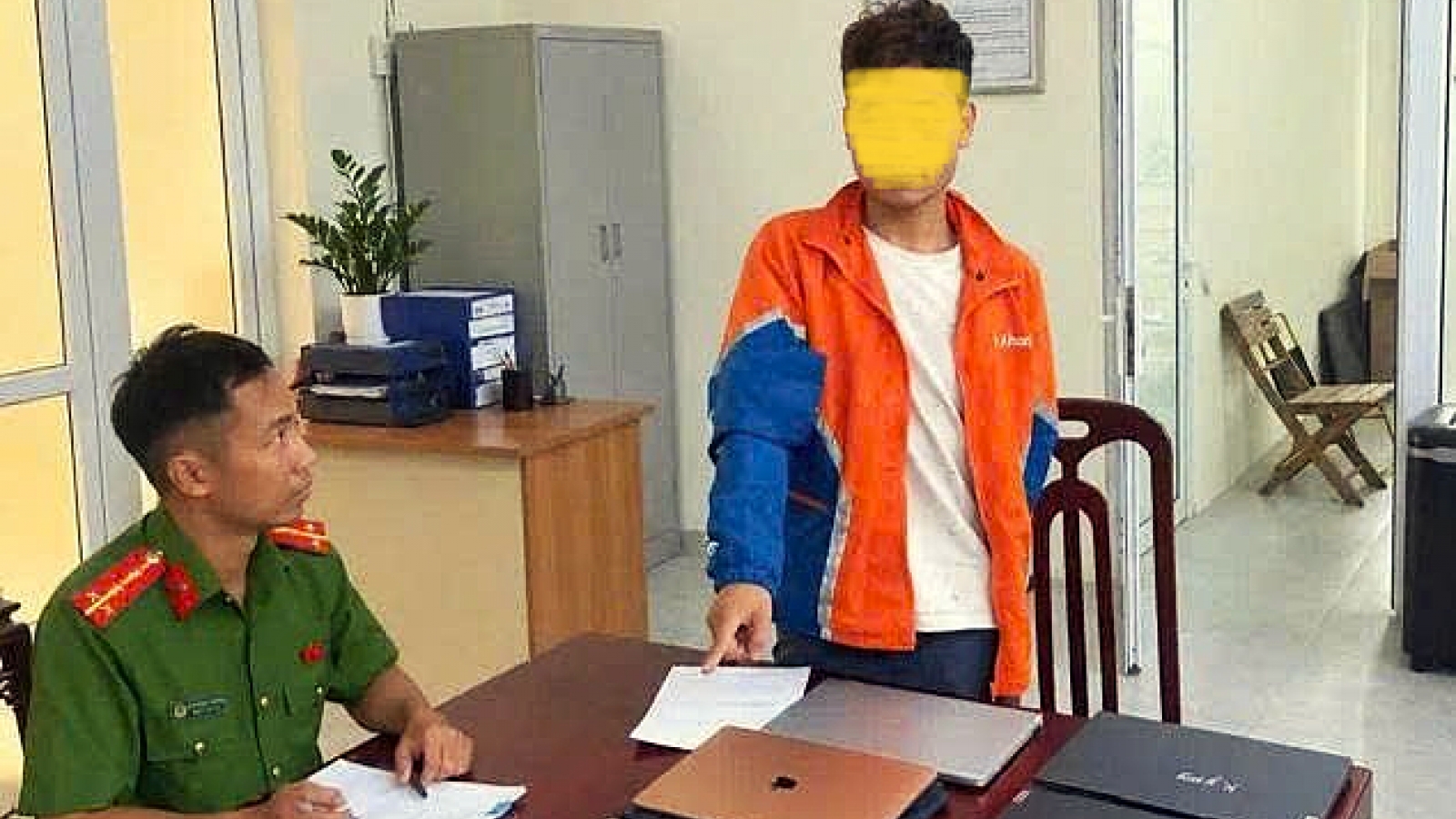 Hai vụ trộm cắp tài sản liên tiếp, lộ kẻ 5 tiền án