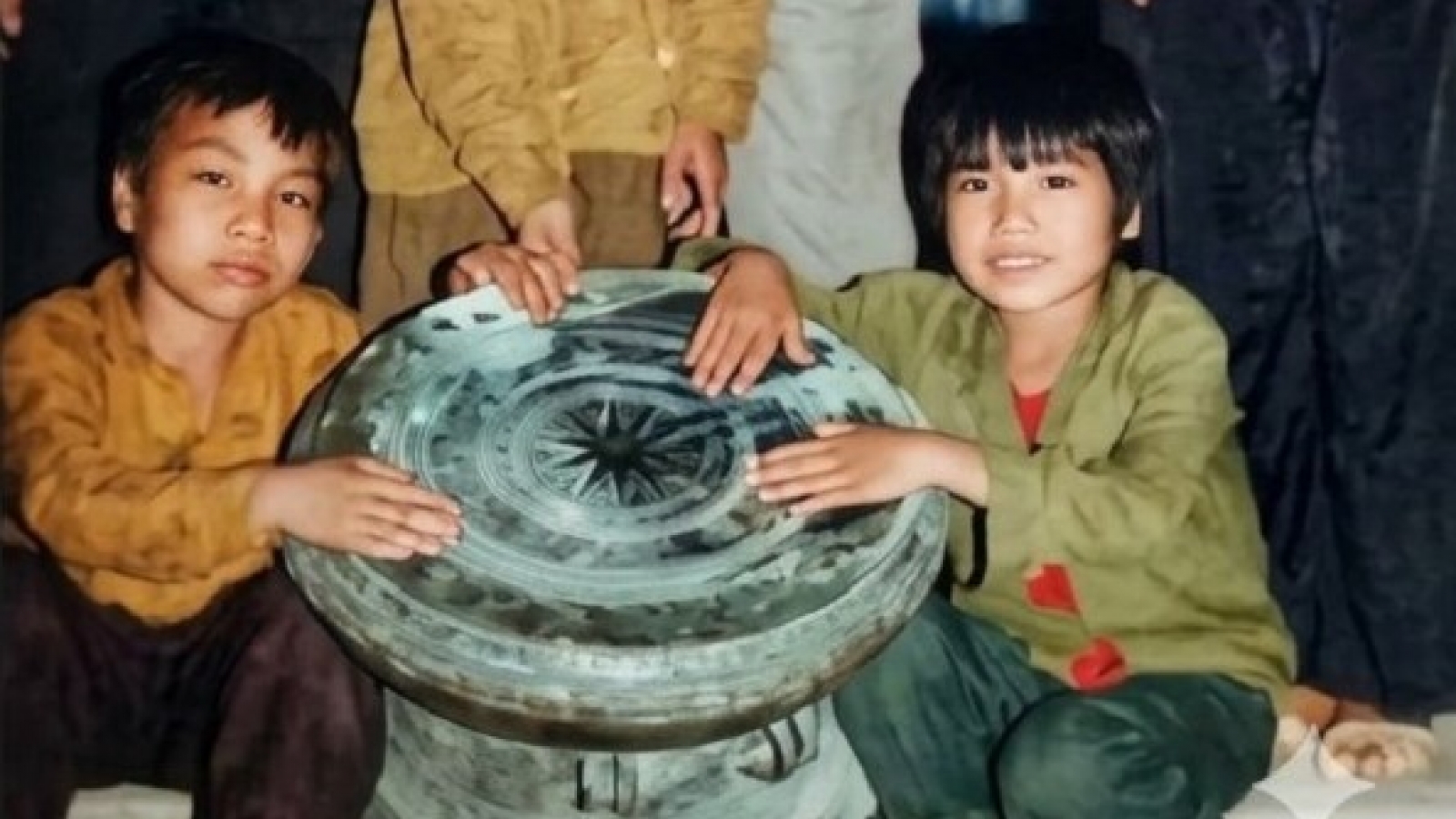 Giám đốc Công an Ninh Bình chỉ đạo xác minh vụ trống đồng cổ "mất dấu" 32 năm