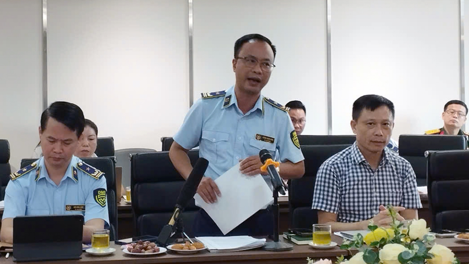 Chống hàng giả: “Nhiều khi chúng tôi cũng bỏ tiền túi ra mua hàng”