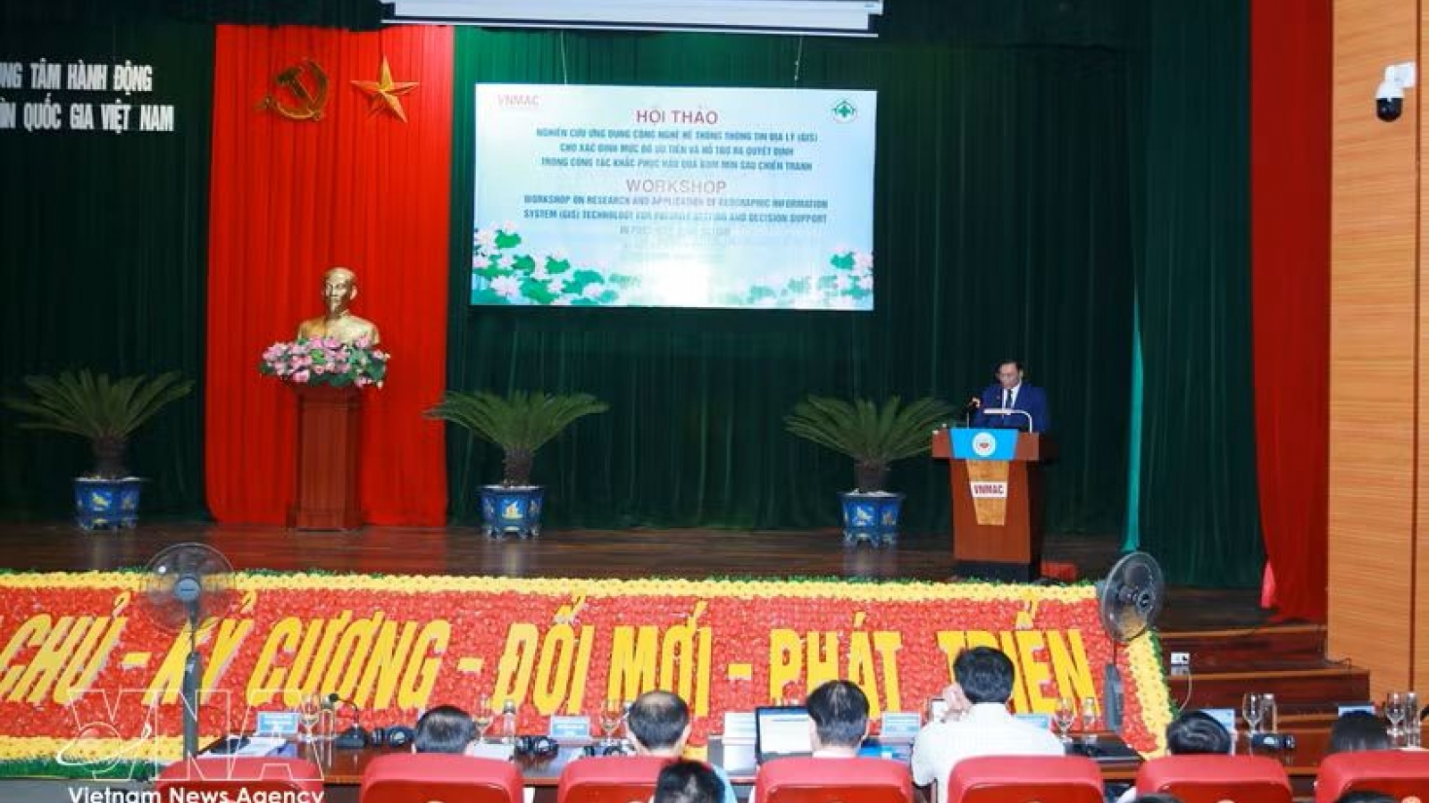Vietnam uses GIS for priority setting in post-war bomb, mine clearance