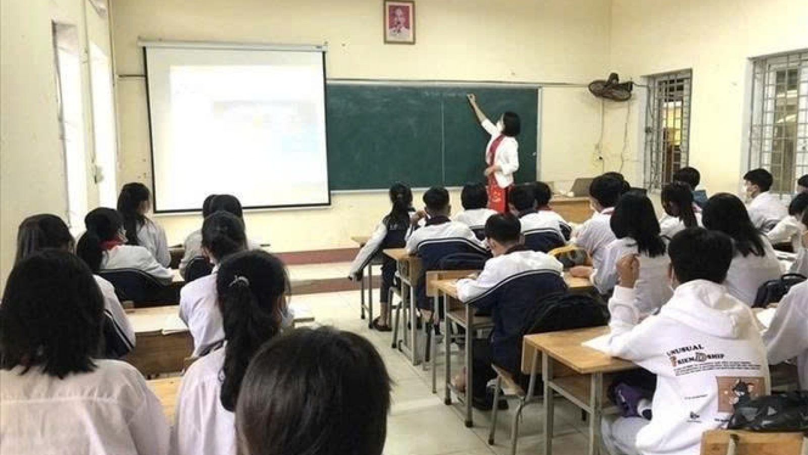 Dạy thêm, học thêm: Chặn ép buộc, nâng chất lượng chính khóa