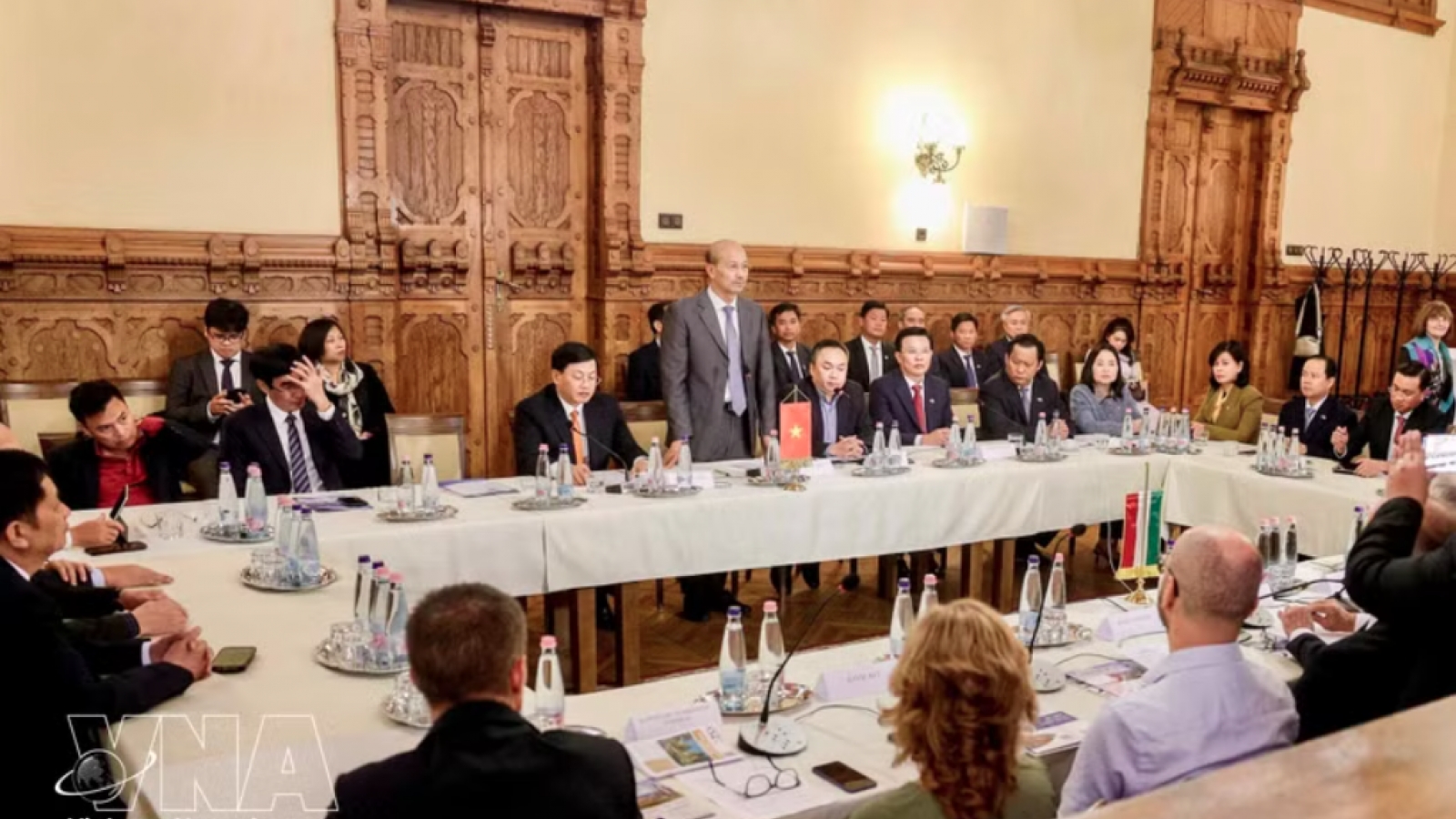 Vietnamese localities seek to deepen cooperation with Hungary