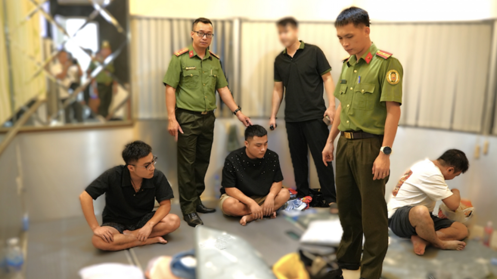 Dong Nai police crack ring organizing illegal stay for foreign nationals