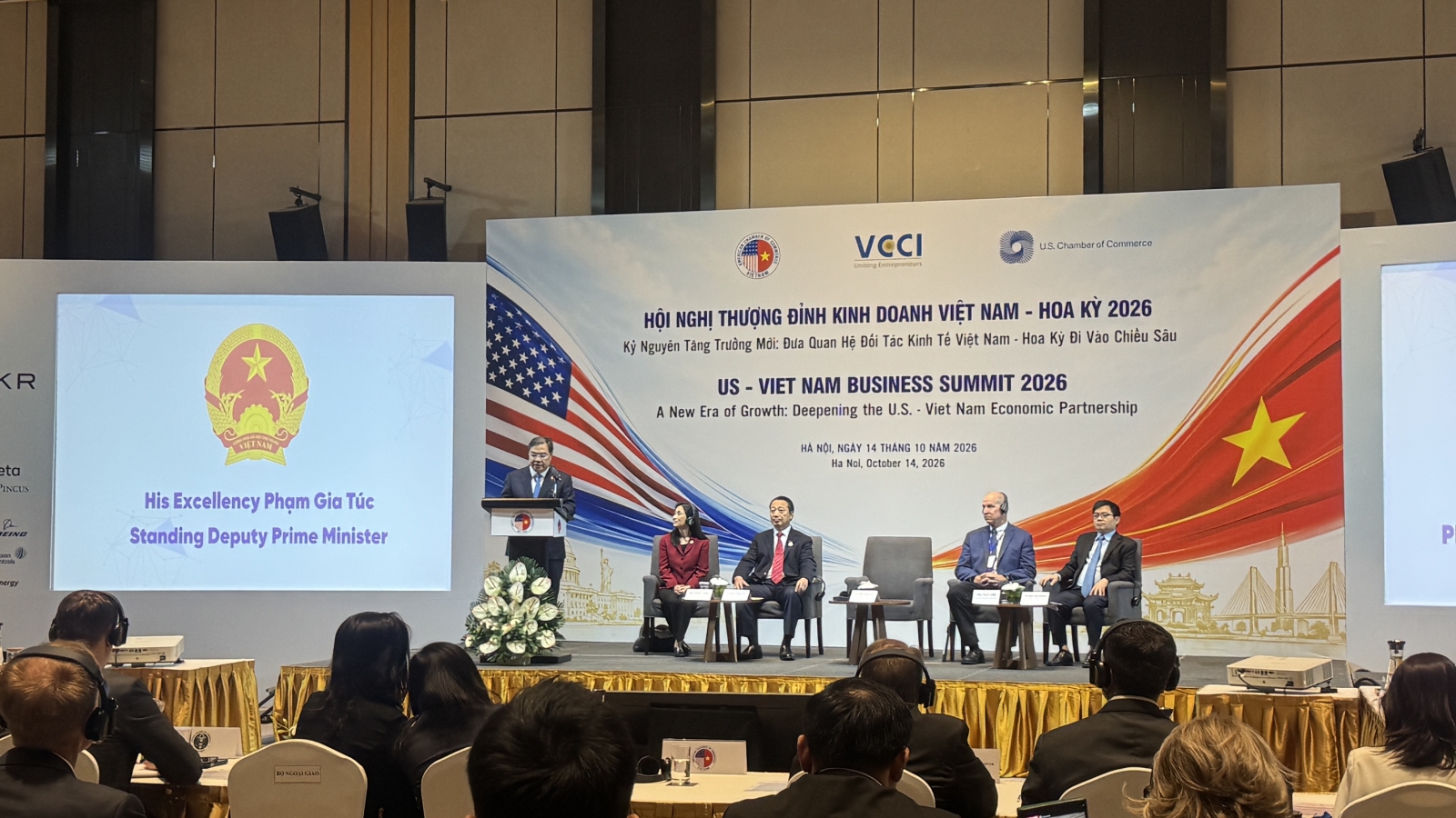 Vietnam, US advance economic partnership at 2026 Business Summit
