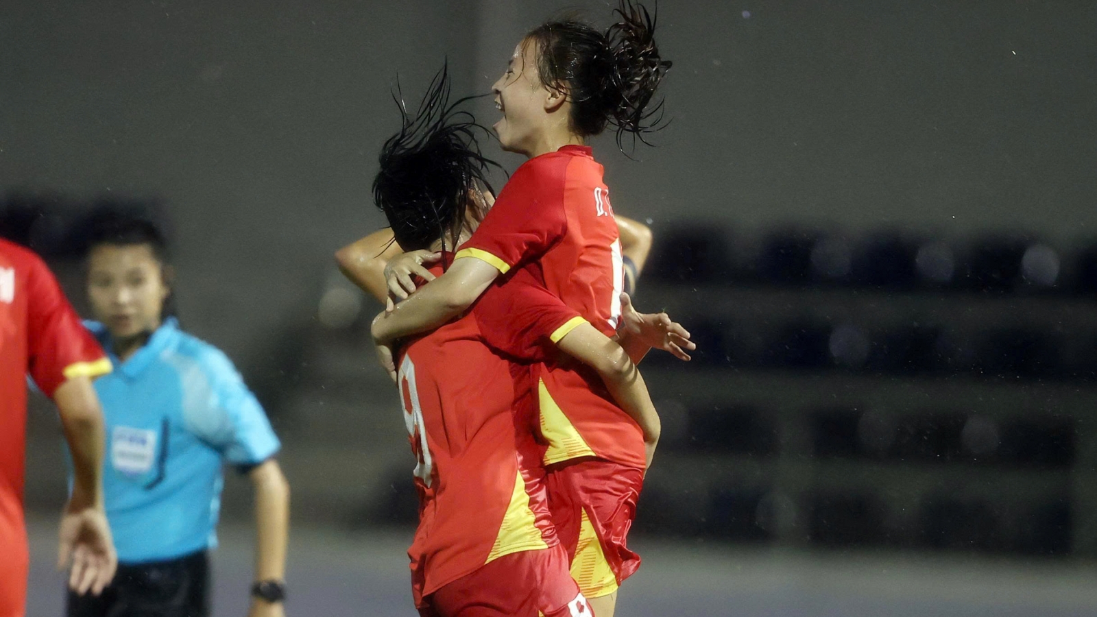Kết quả bóng đá Việt Nam hôm nay 5/10: U17 nữ Việt Nam thắng Palestine 6-0