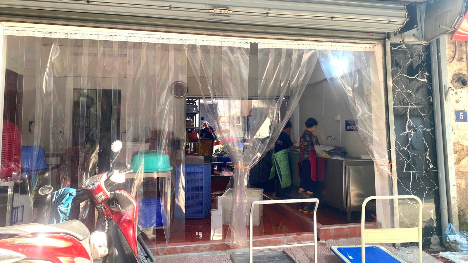 Vụ nghi thịt trâu Ấn Độ tại bếp ăn bán trú ở Hoài Đức: Yêu cầu làm rõ nguồn gốc thực phẩm